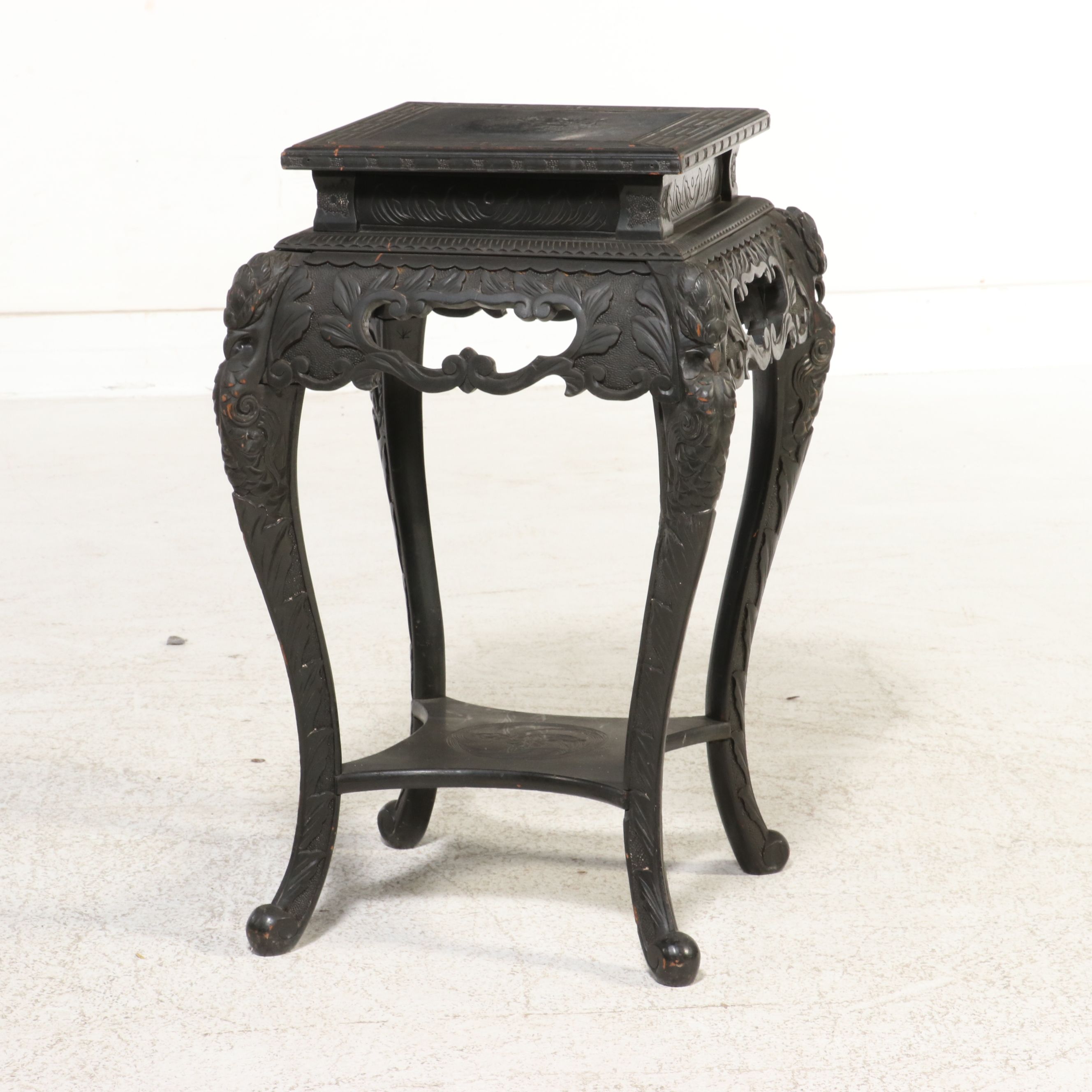 Chinese Export Style Carved Hardwood Pedestal Stand, Early to Mid-20th Century