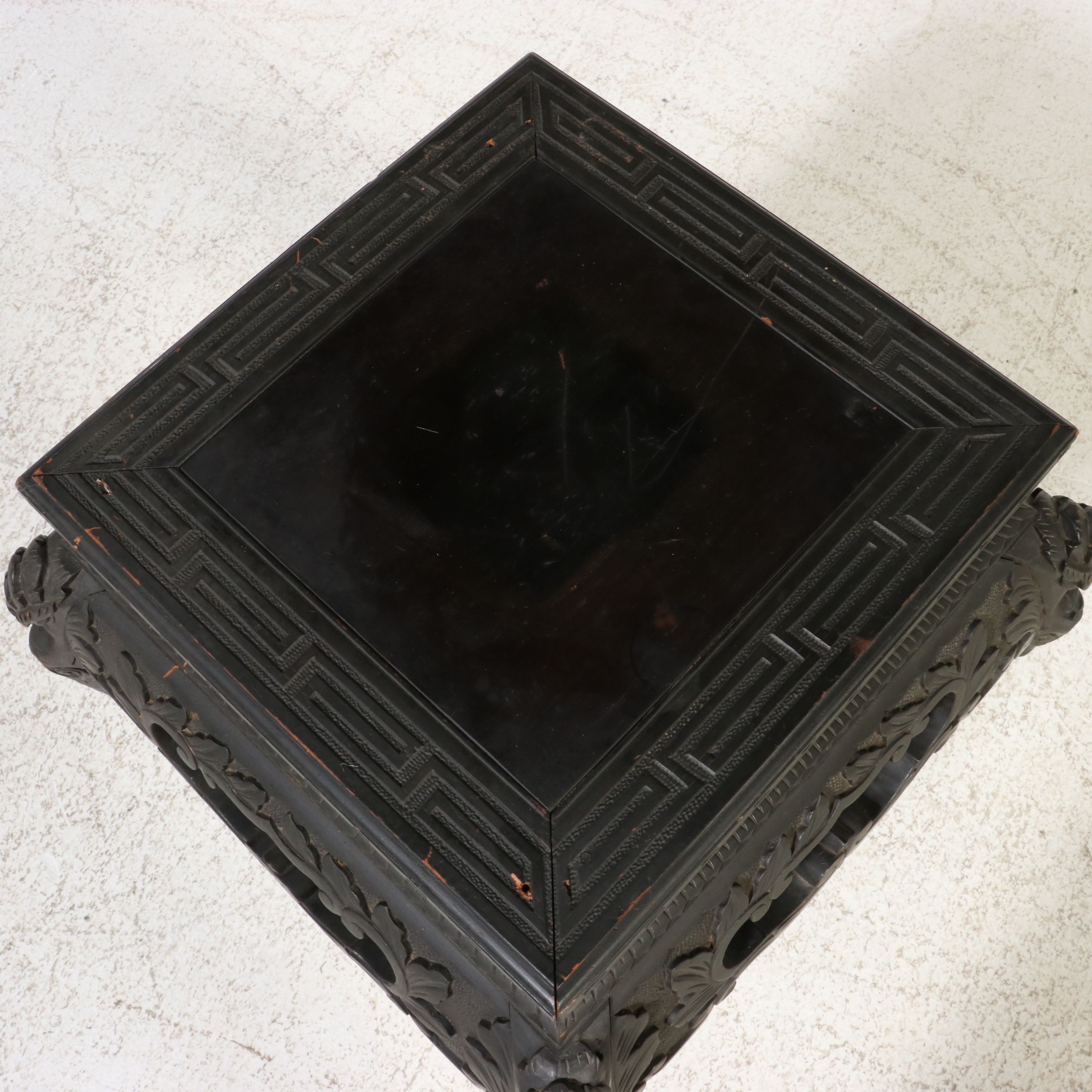 Chinese Export Style Carved Hardwood Pedestal Stand, Early to Mid-20th Century