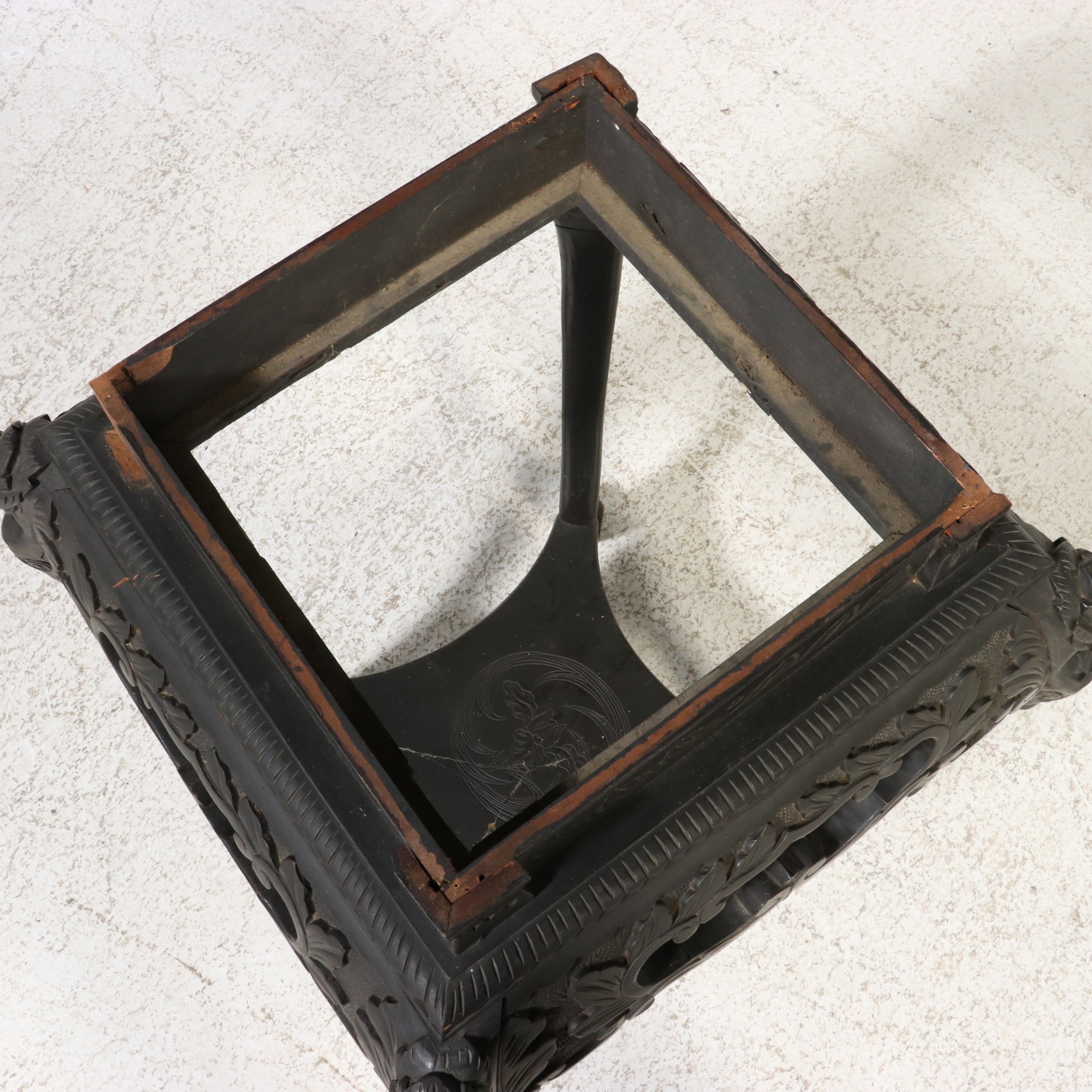 Chinese Export Style Carved Hardwood Pedestal Stand, Early to Mid-20th Century