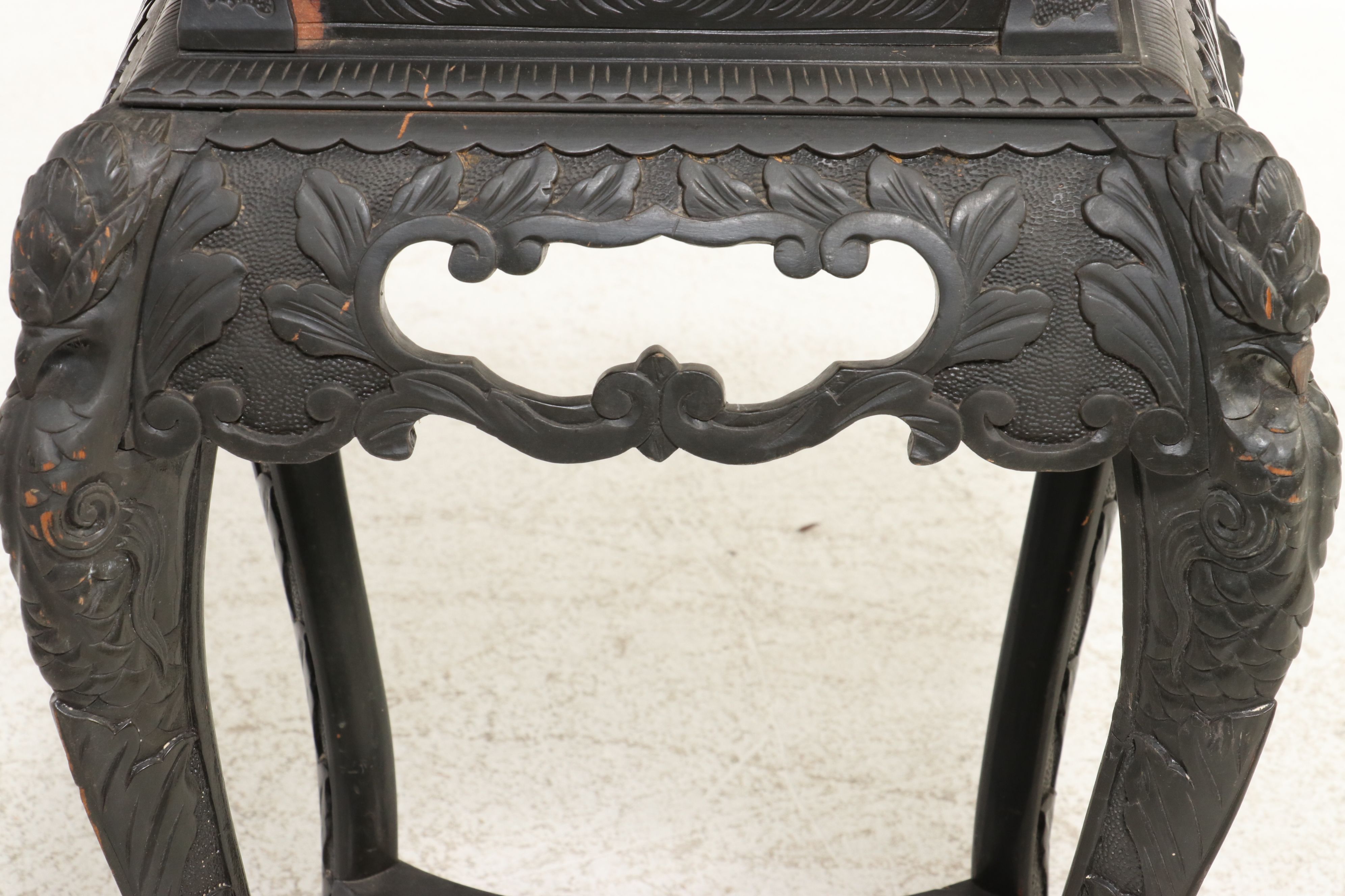 Chinese Export Style Carved Hardwood Pedestal Stand, Early to Mid-20th Century