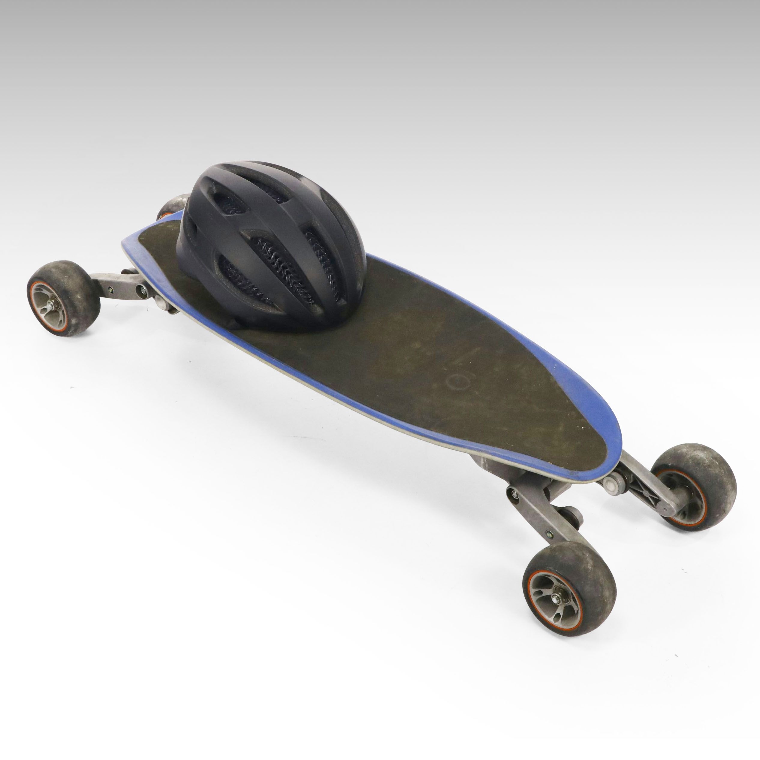 BMW StreetCarver Skateboard with Helmet