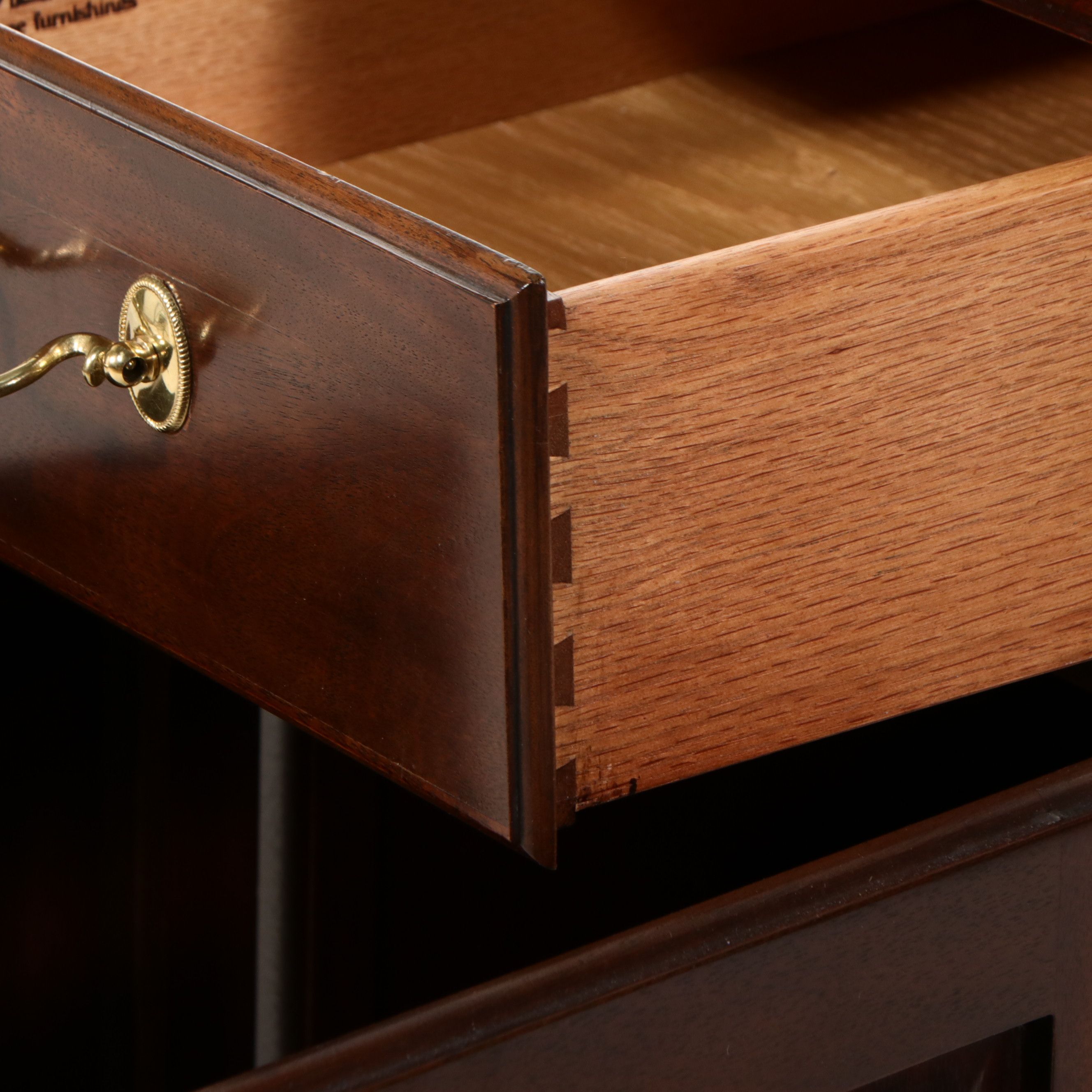 Knob Creek Chippendale Style Mahogany Breakfront China Cabinet