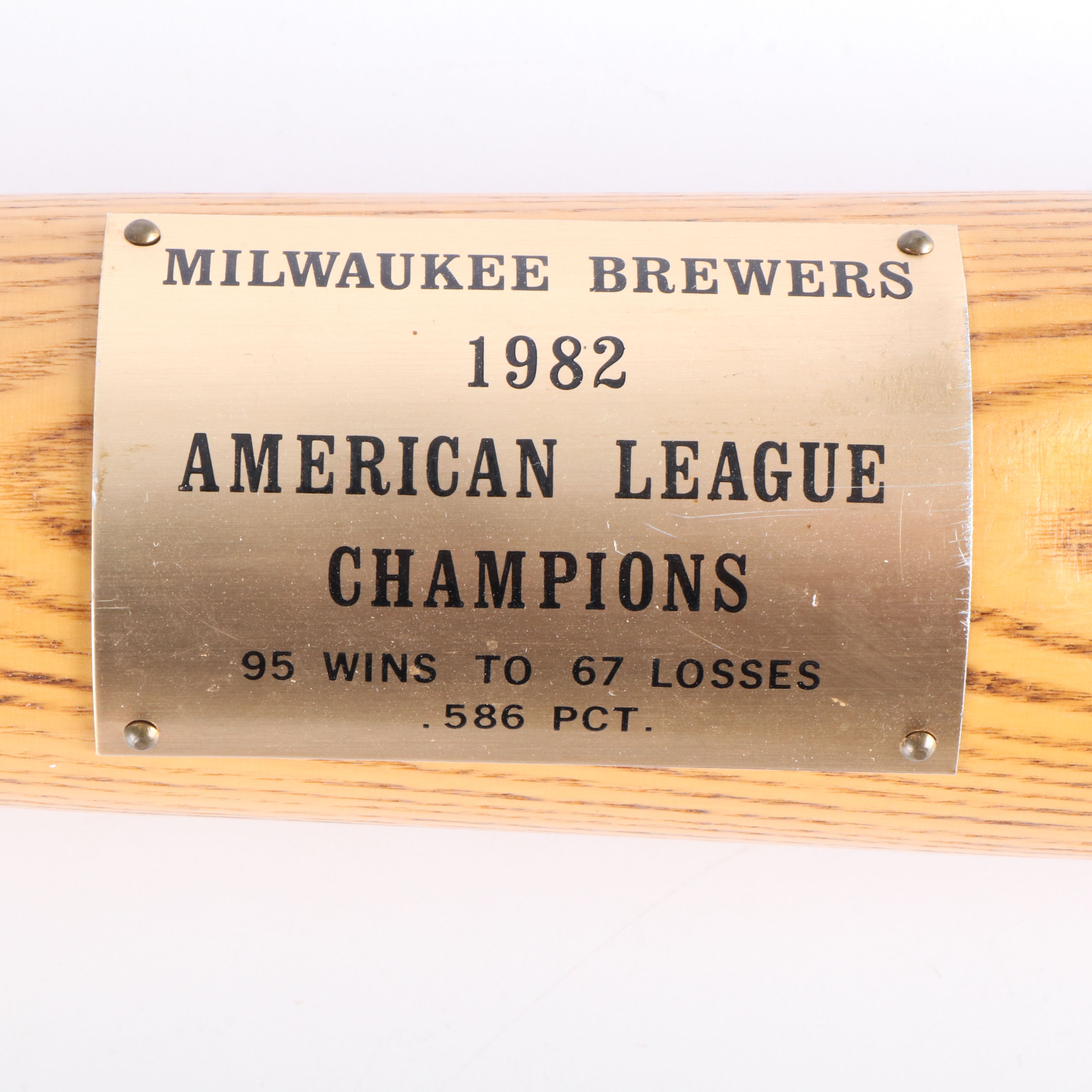 Robin Yount HOF Milwaukee Brewers Signed Adirondack Baseball Bat