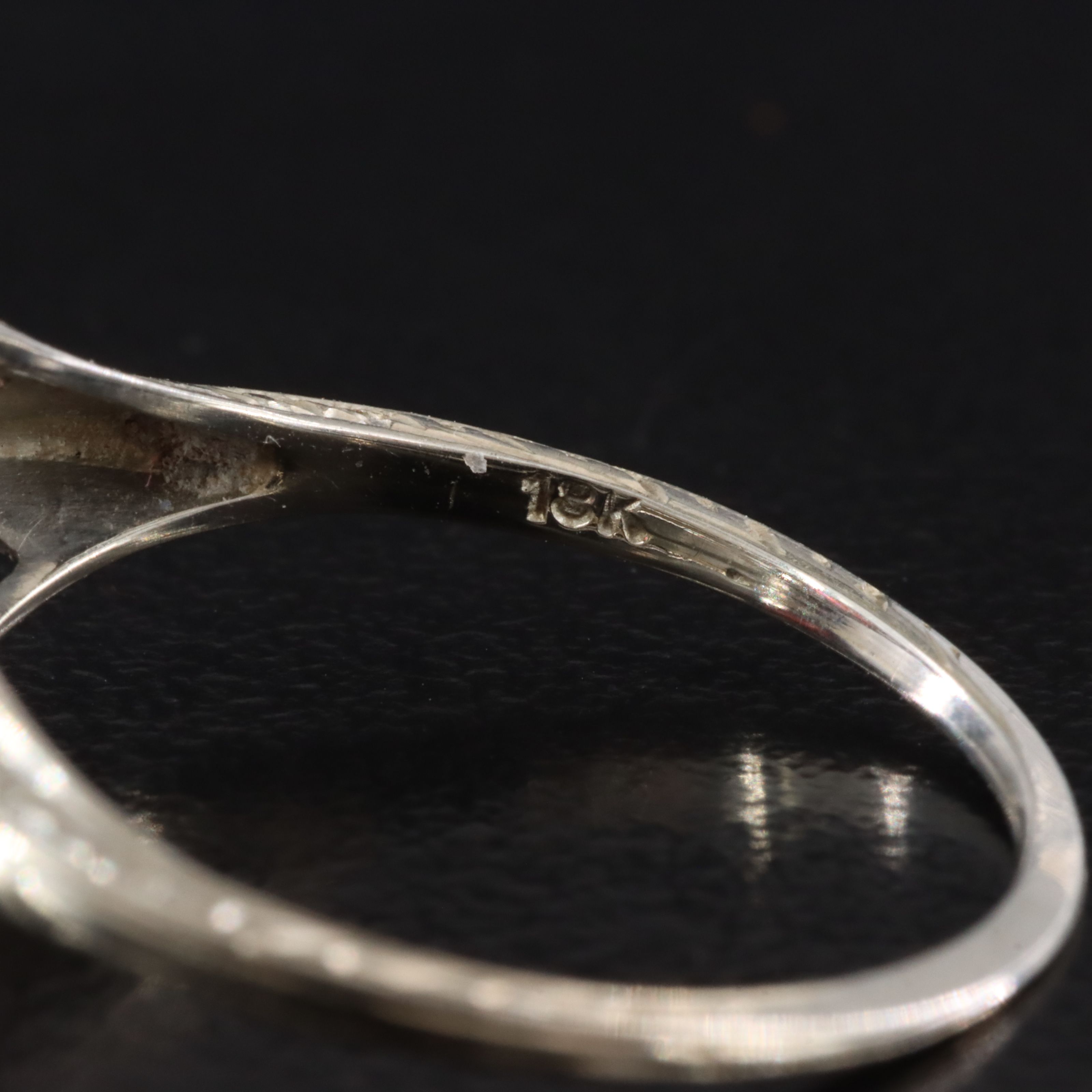 Antique 18K Garnet Ring