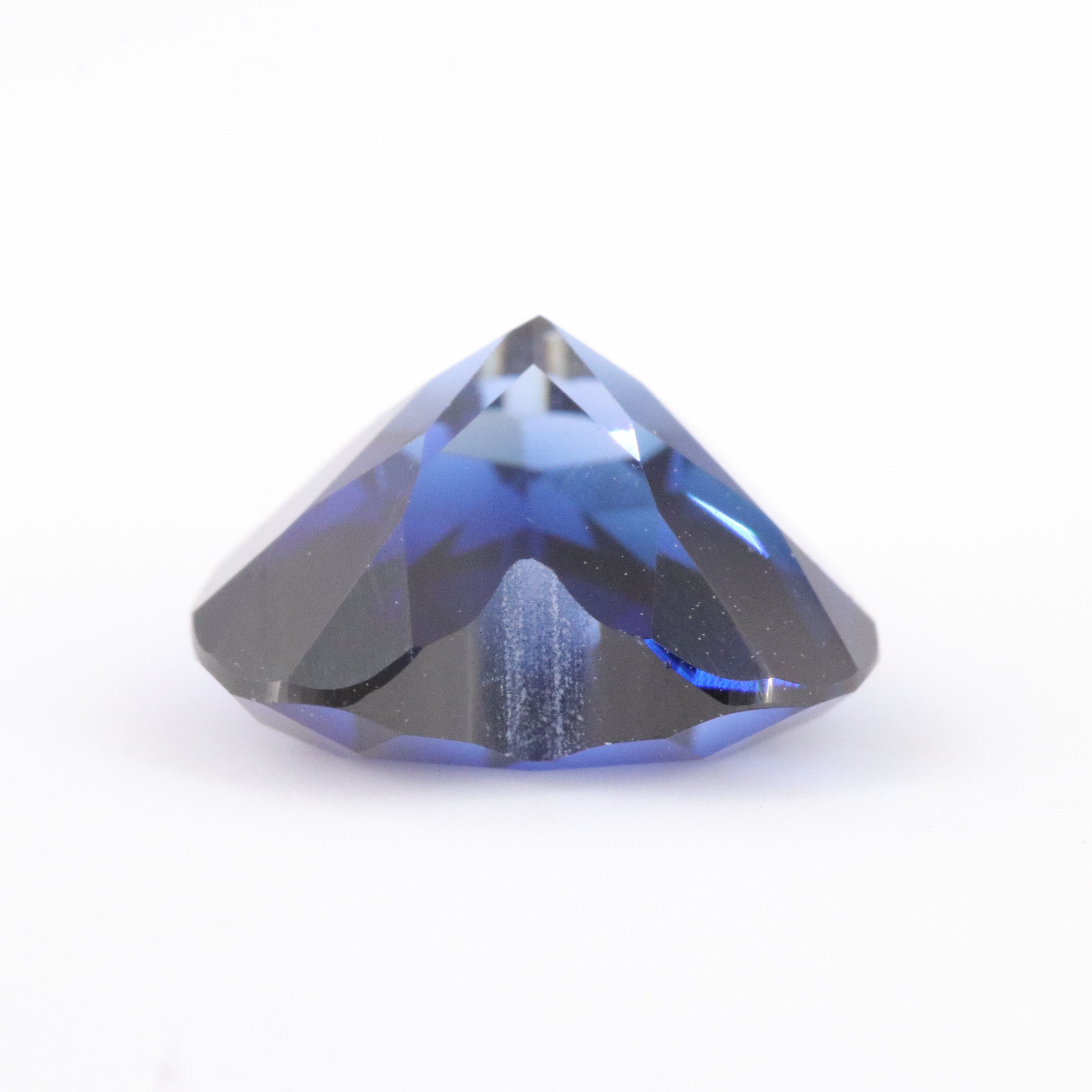Loose 4.56 CT Lab Grown Sapphire