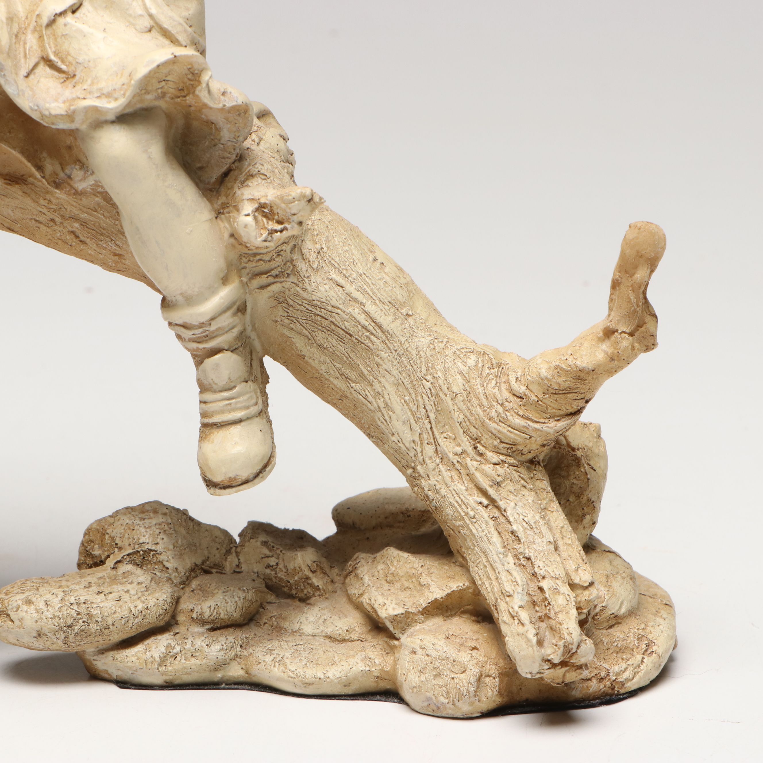 Touch of Class "Summer Stories" Figurine