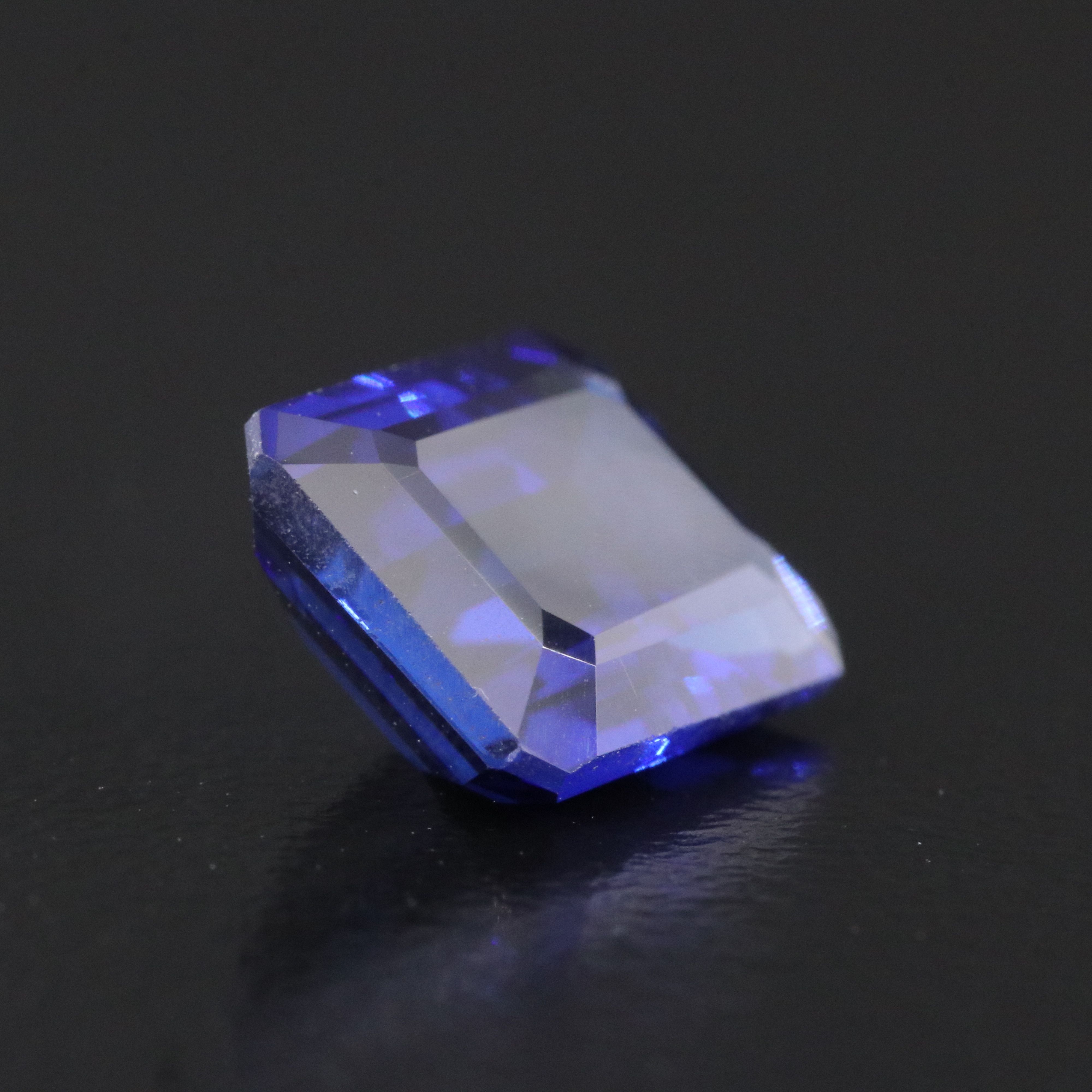Loose 5.49 CT Lab Grown Sapphire