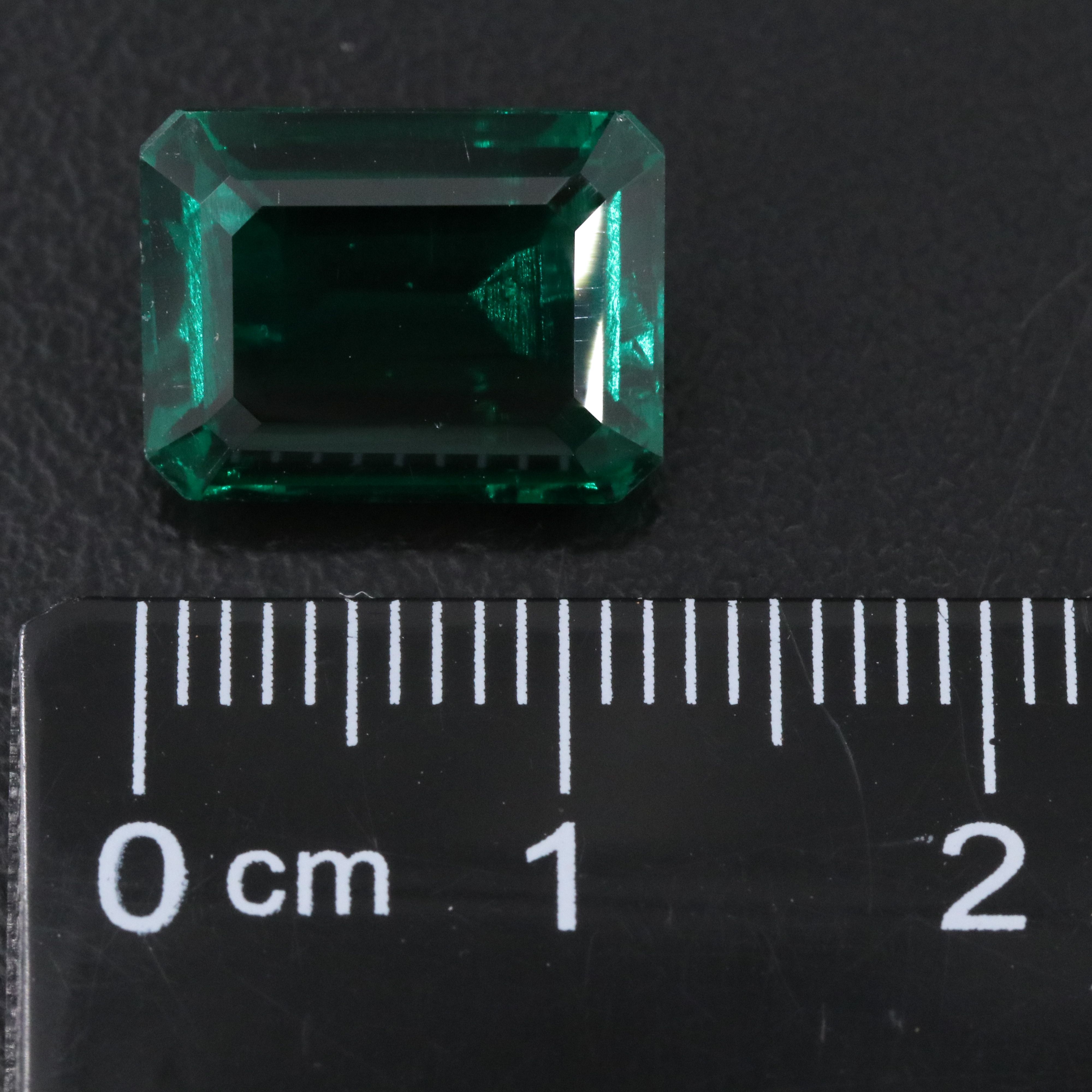 Loose 5.36 CT Lab Grown Emerald