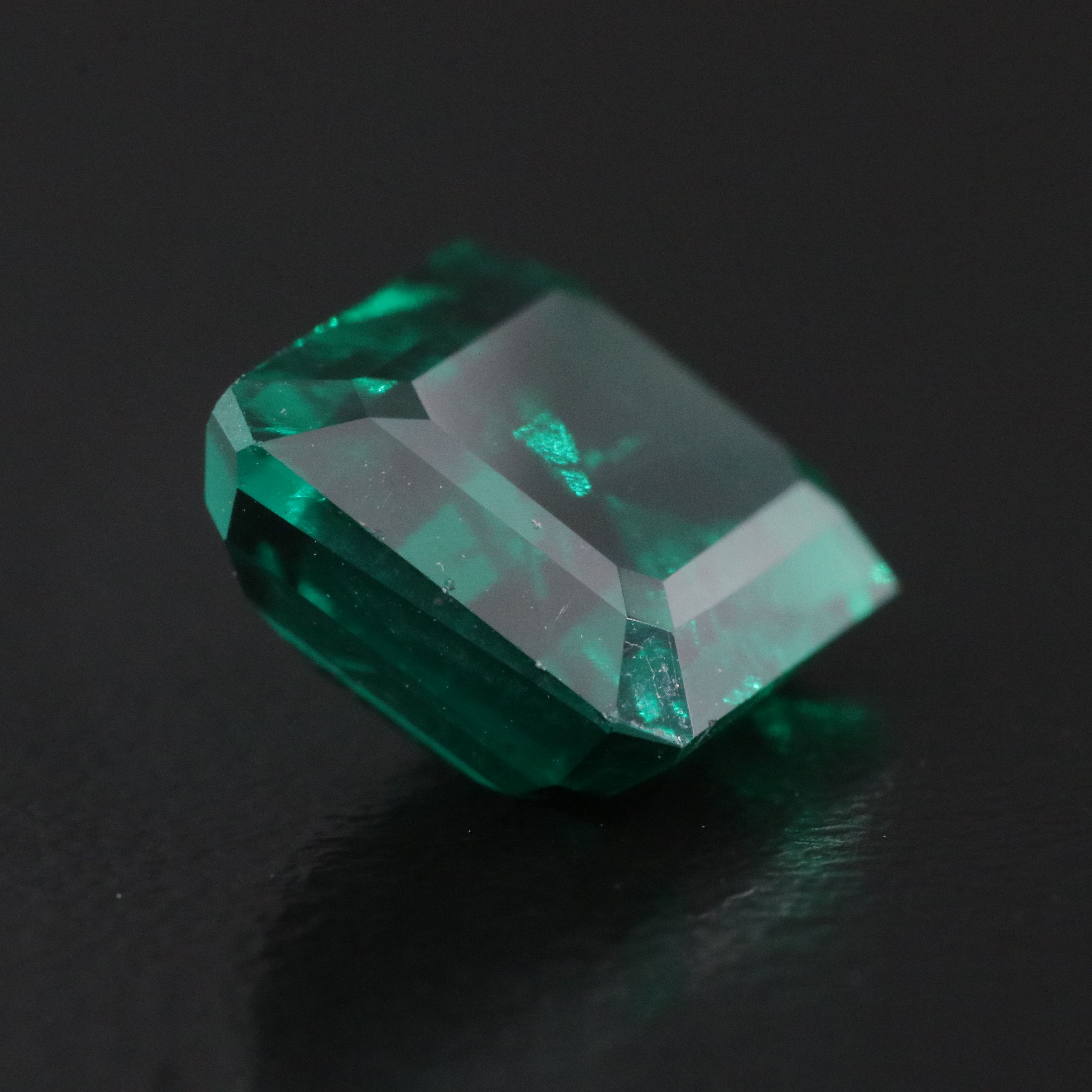 Loose 5.36 CT Lab Grown Emerald