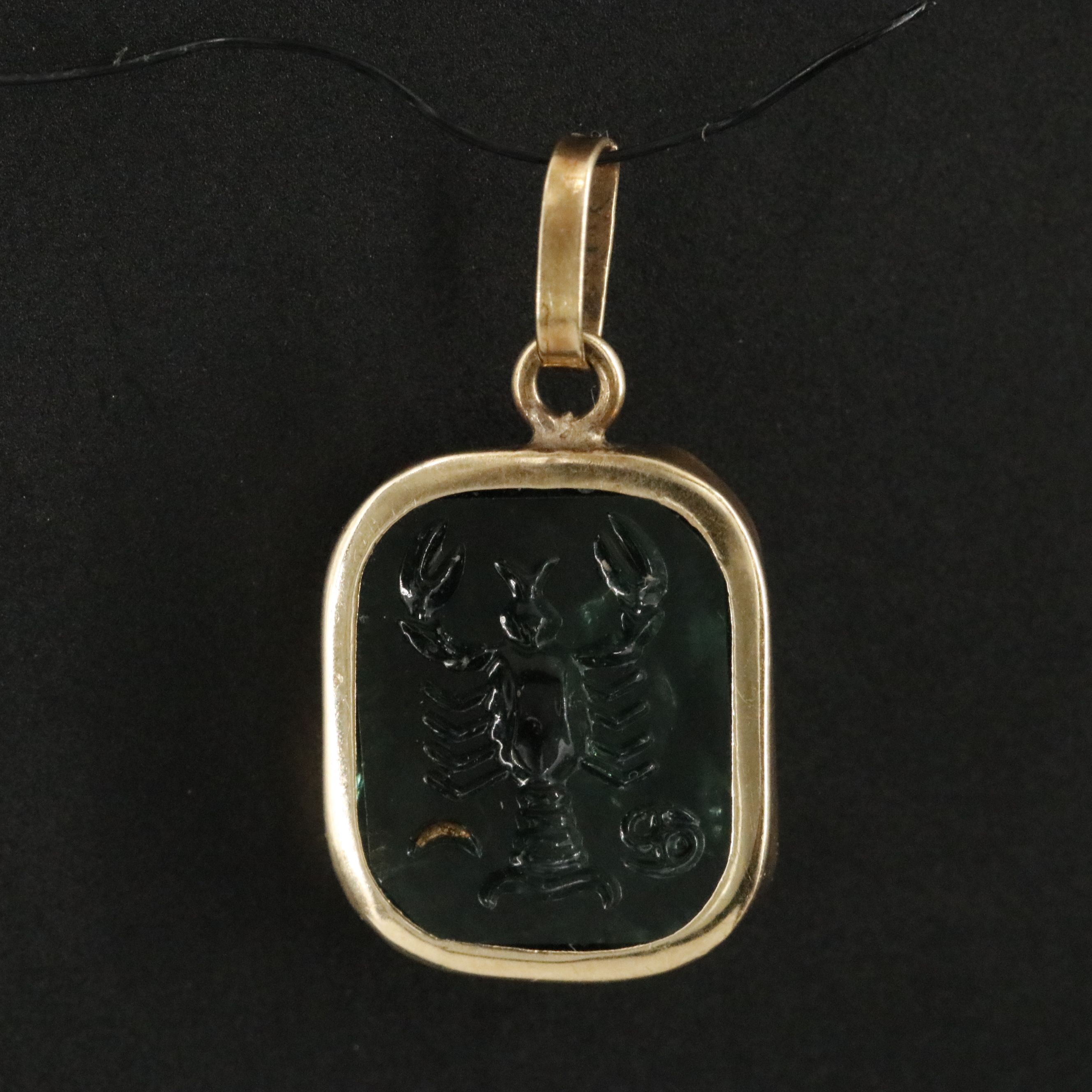 14K Intaglio Cancer Zodiac Pendant