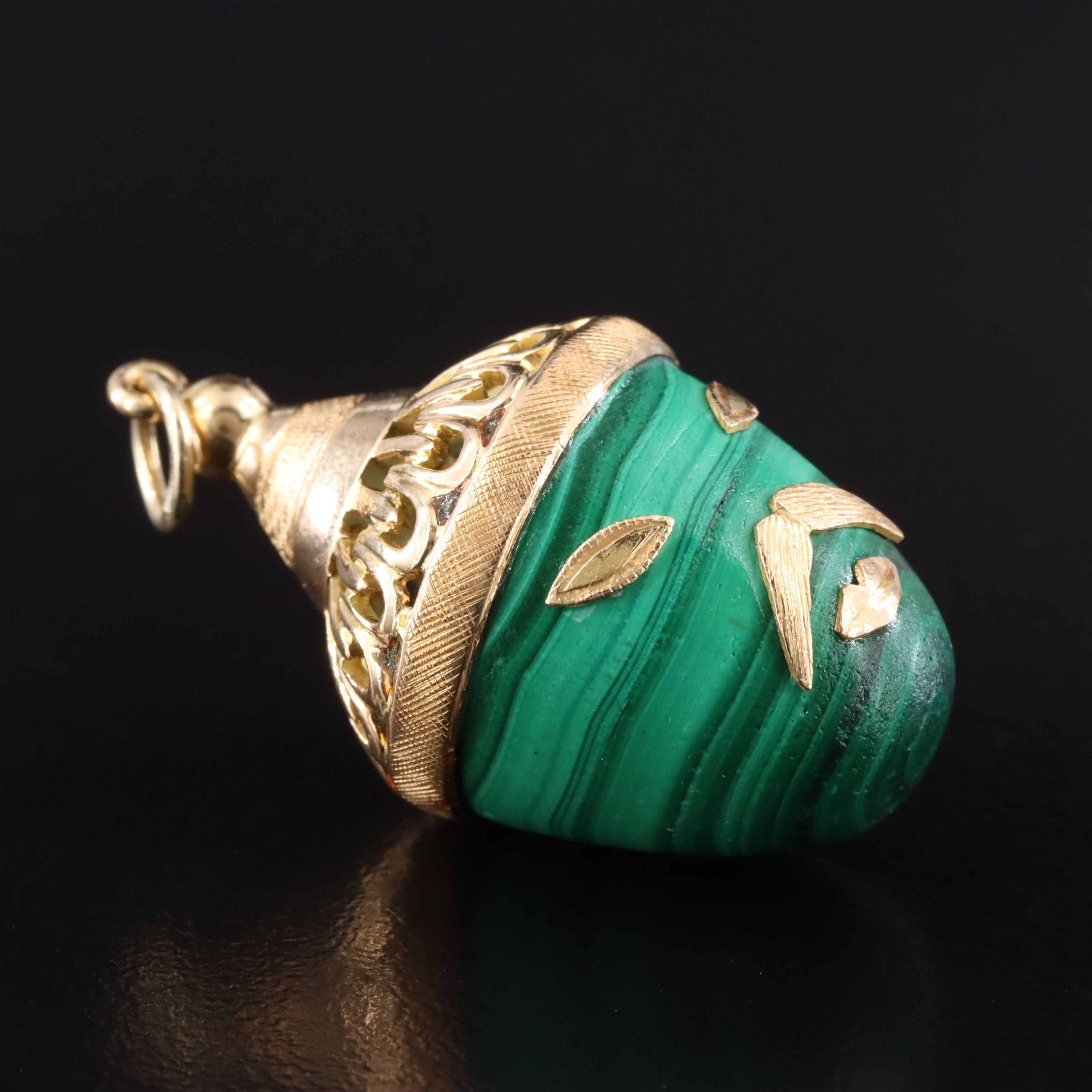 14K Malachite Figural Pendant