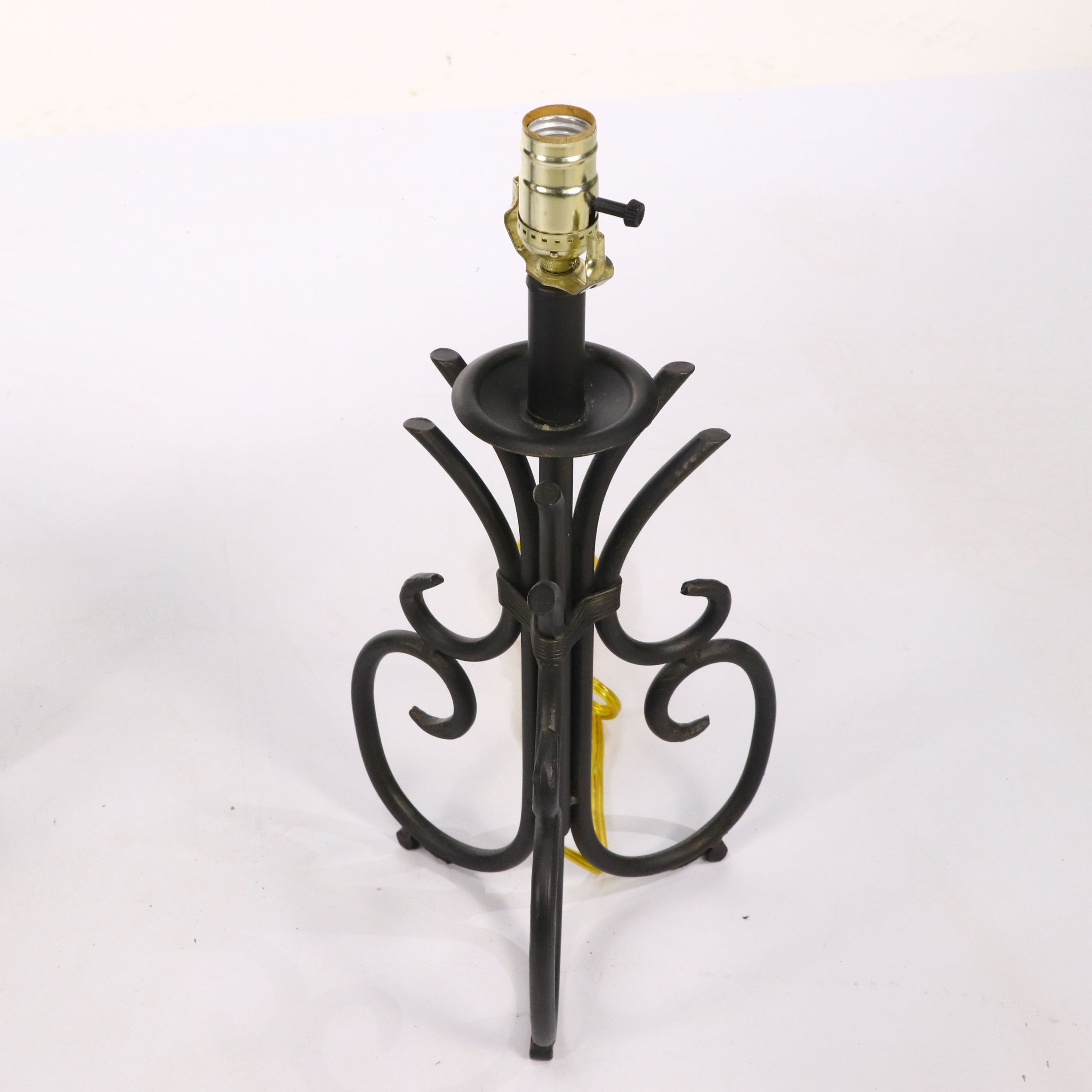Wrought Iron Scrolled Table Lamps with Neoclassical Style Side Table