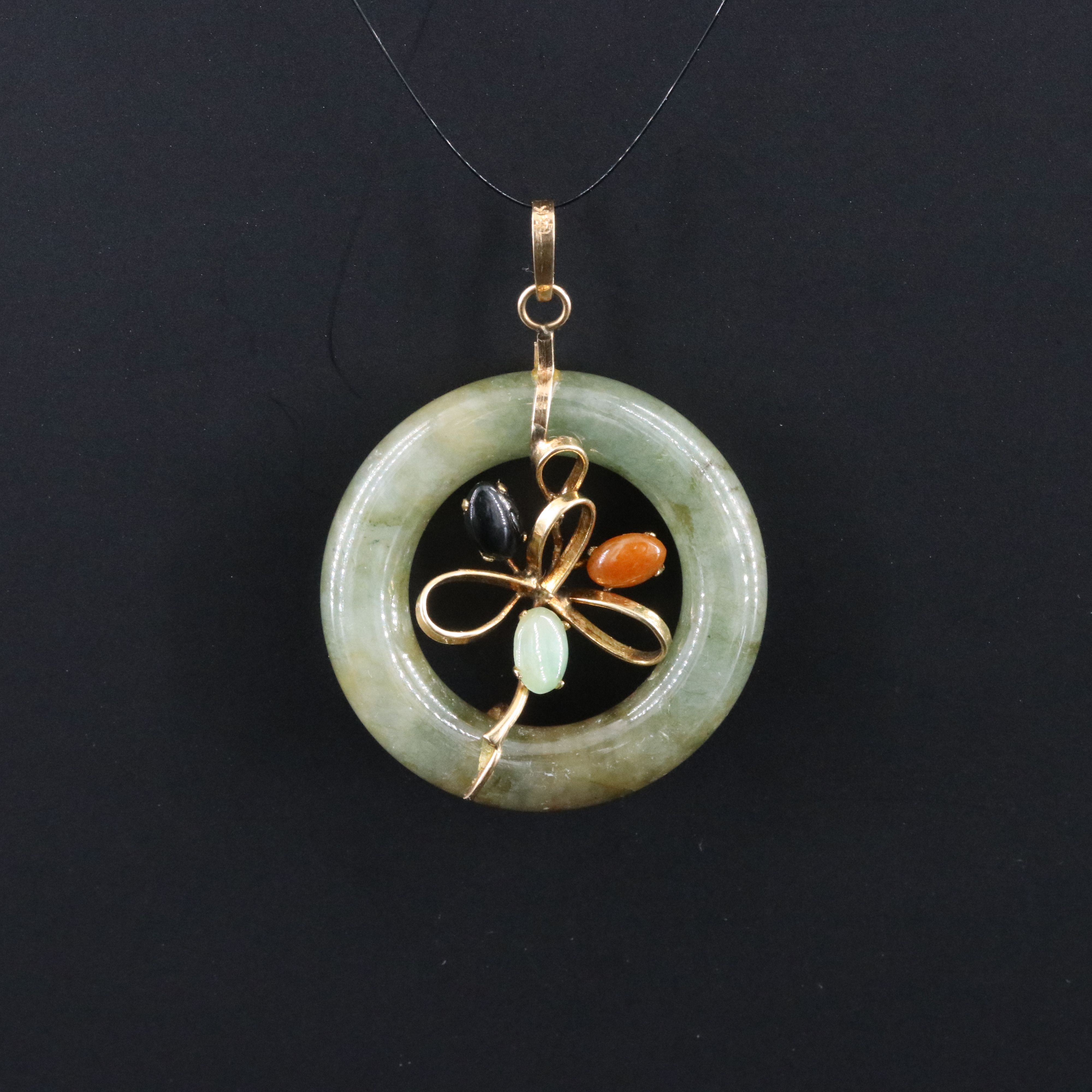 14K Floral Jadeite and Black Onyx Pendant