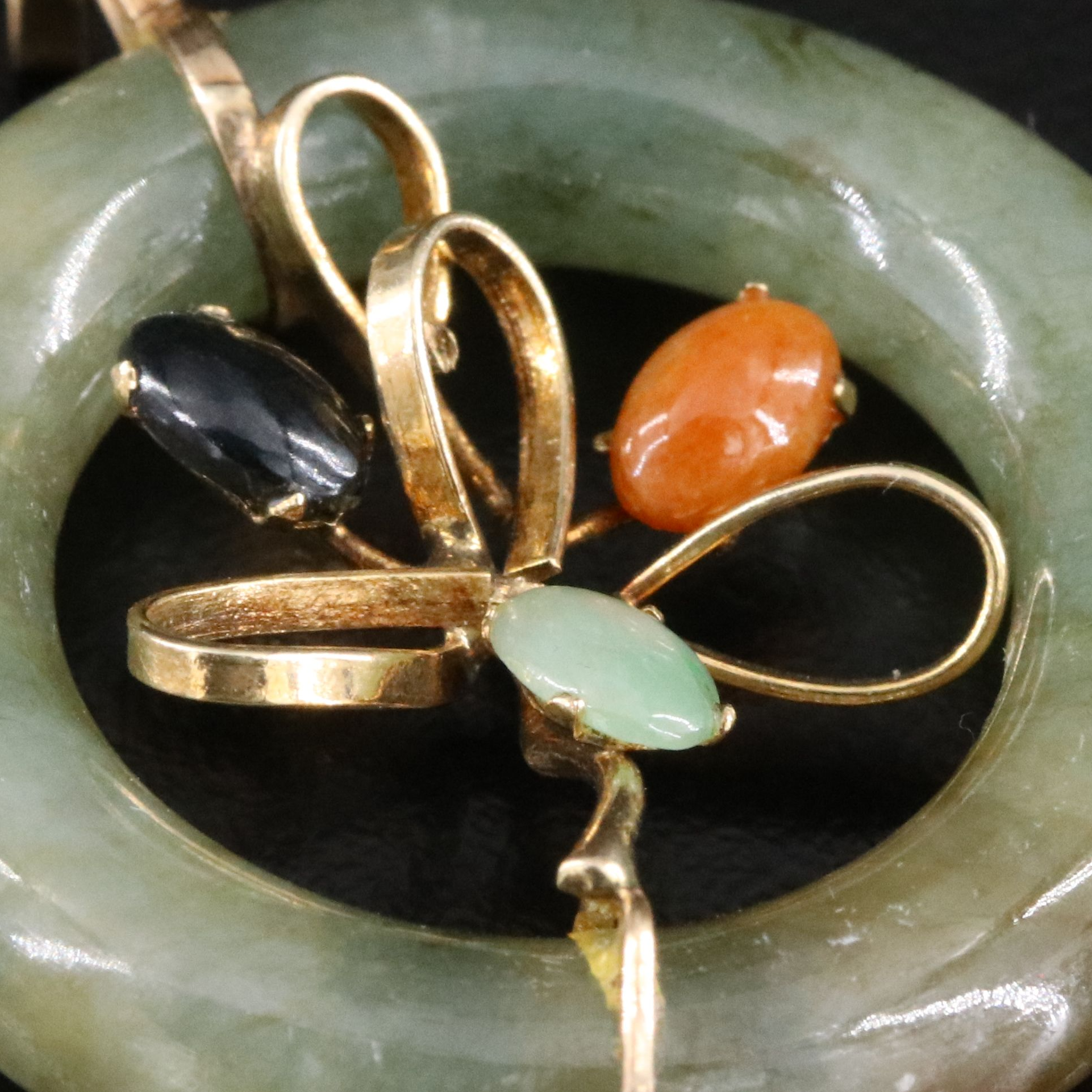 14K Floral Jadeite and Black Onyx Pendant
