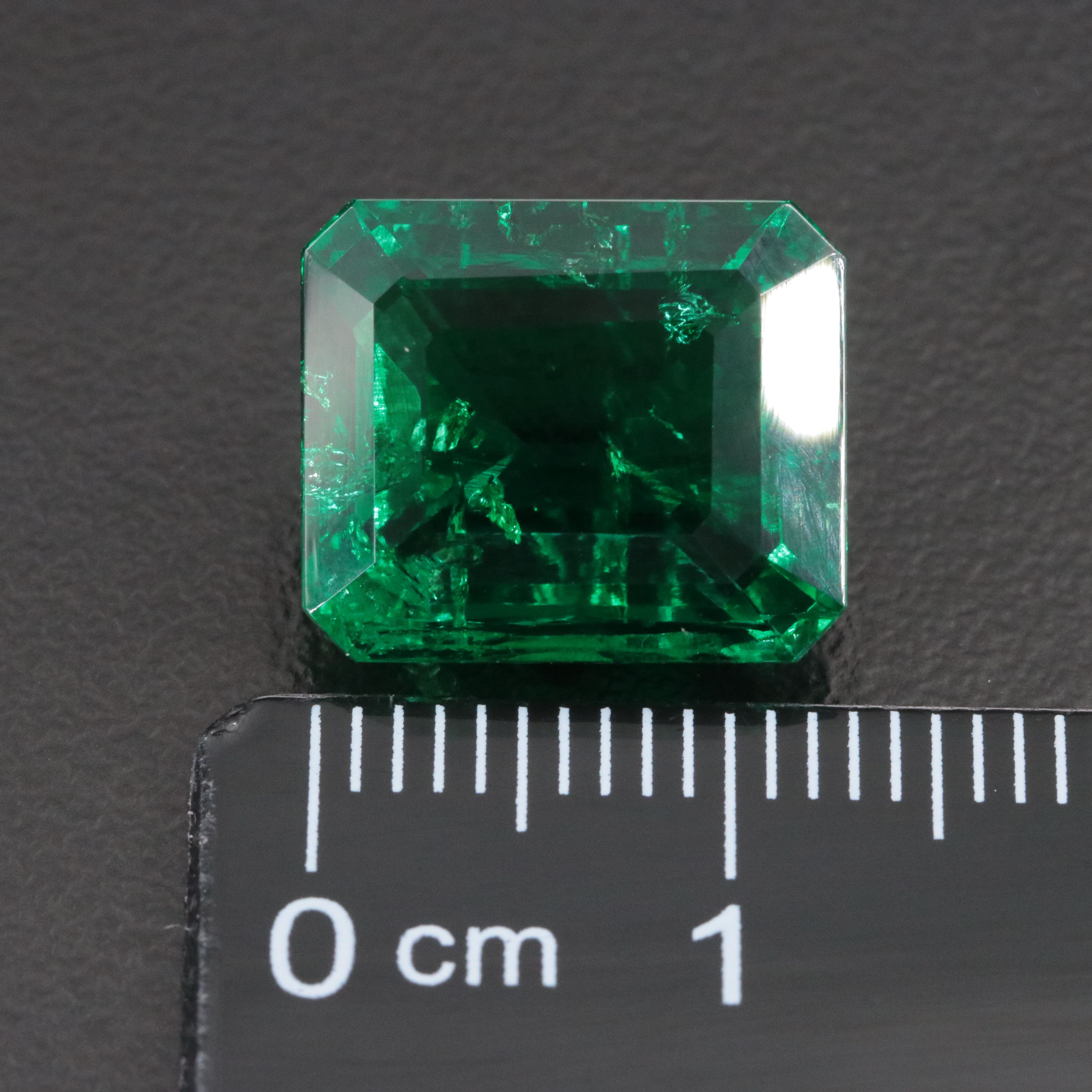Loose 8.31 CT Lab Grown Emerald
