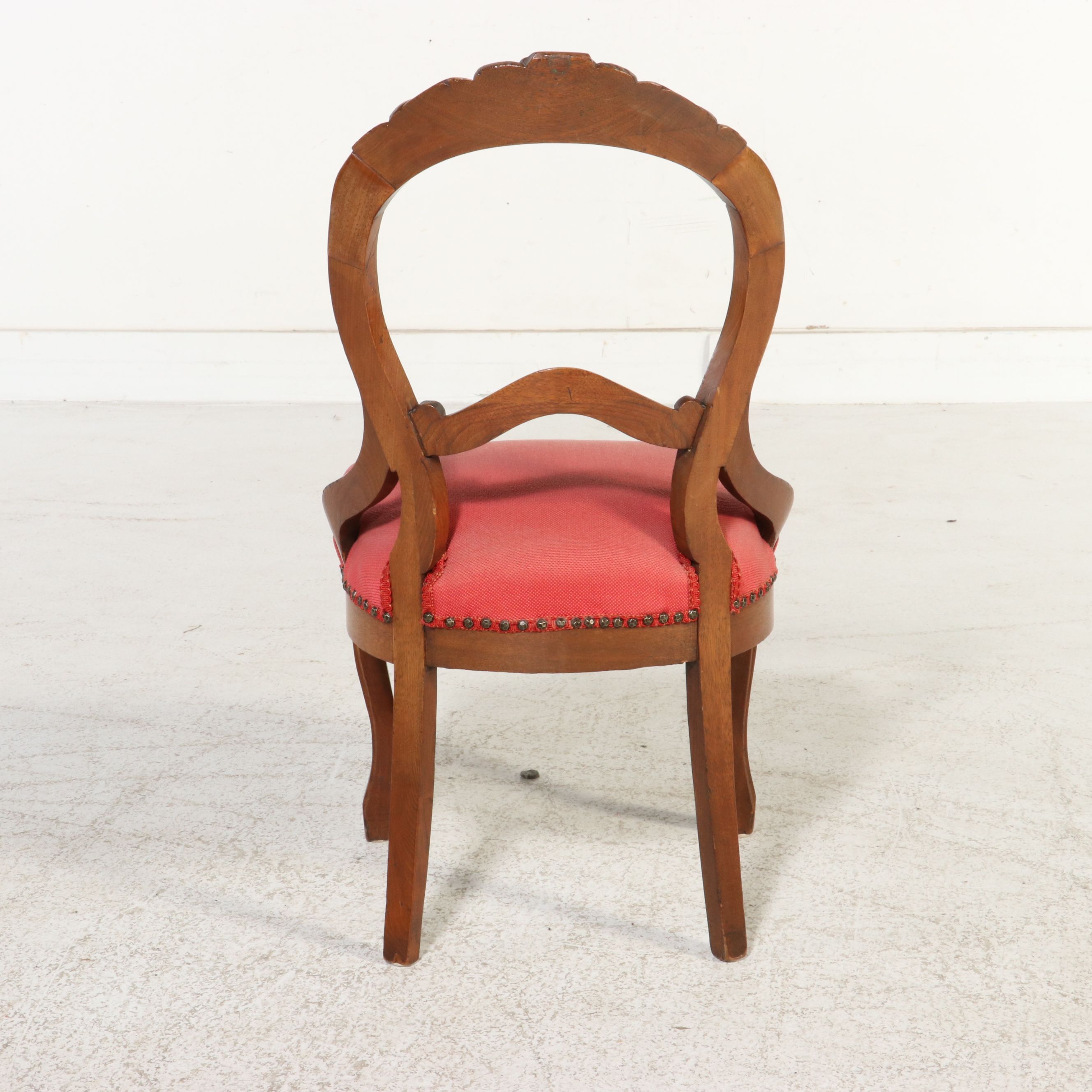 Pair of Victorian Rococo Revival Walnut Balloon-Back Side Chairs, Late 19th C.