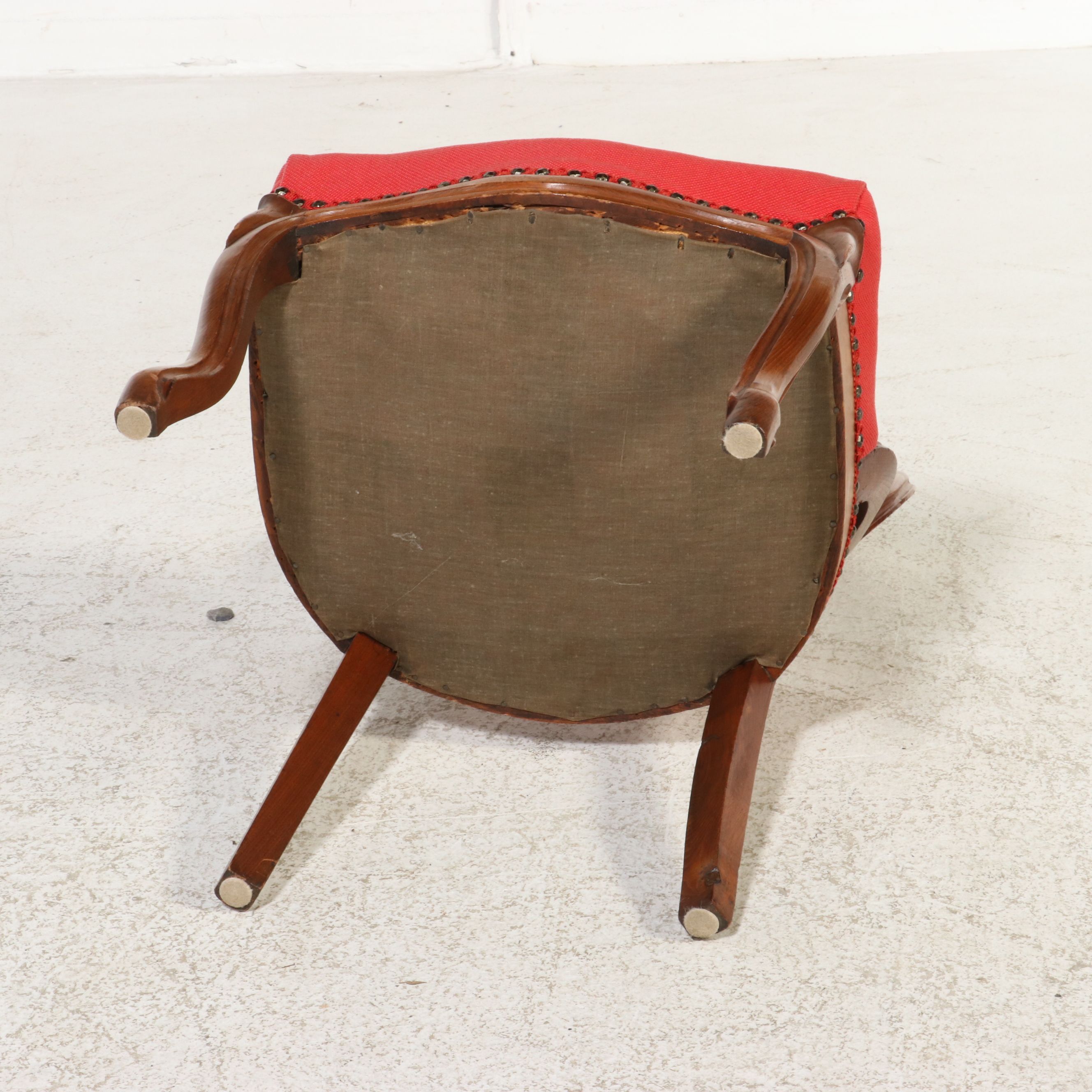 Pair of Victorian Rococo Revival Walnut Balloon-Back Side Chairs, Late 19th C.