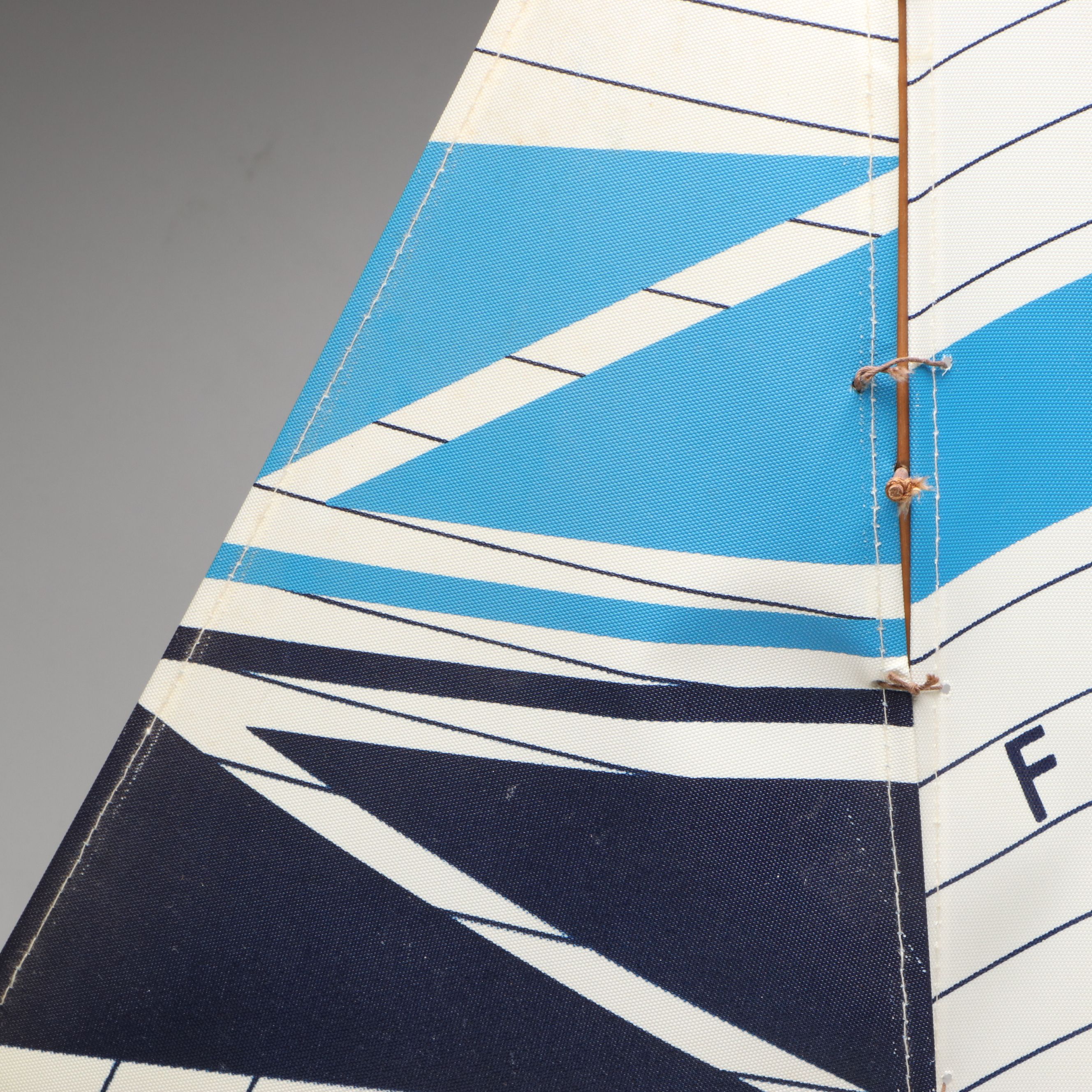 F-117 Sailboat Model