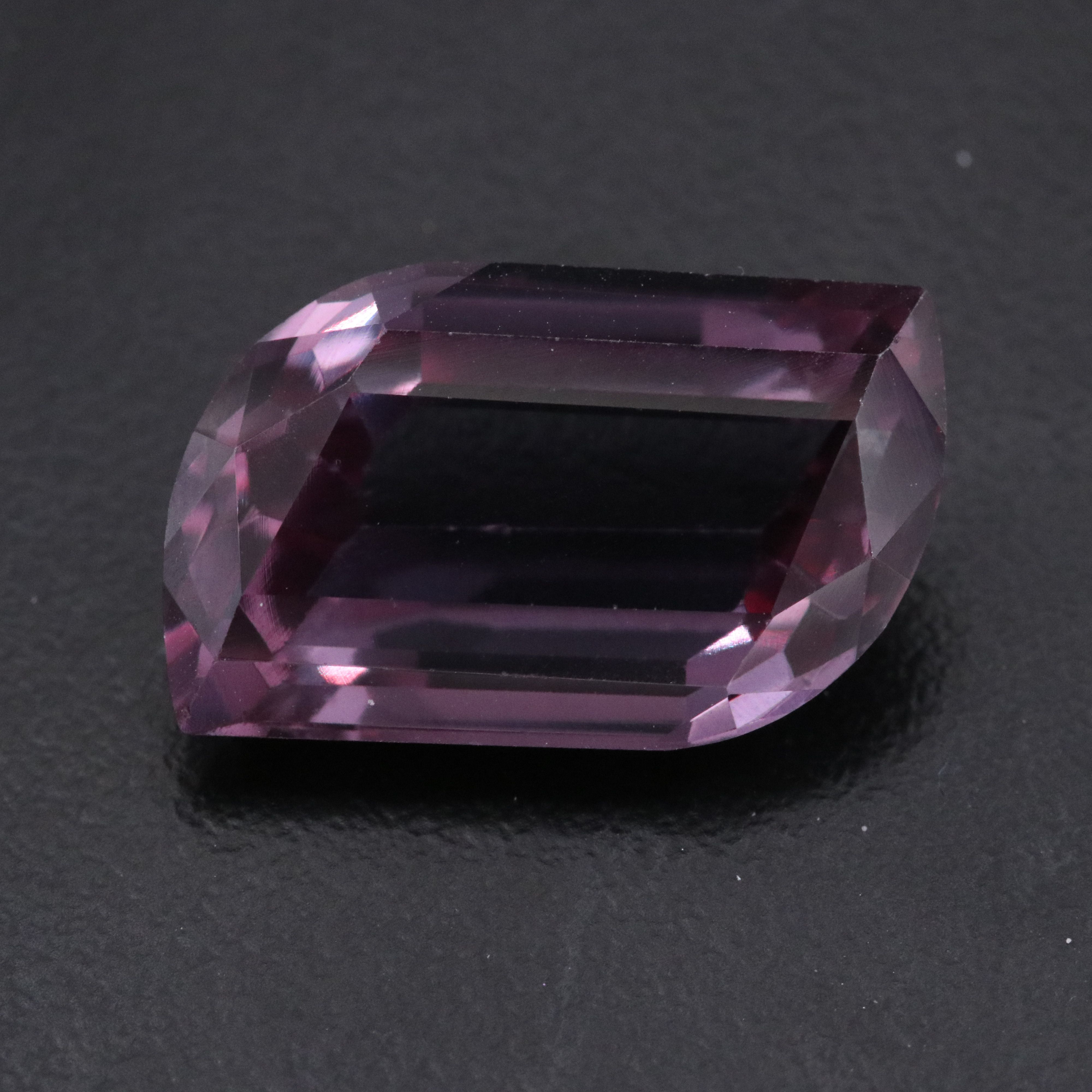 Loose 17.47 CT Lab Grown Color Change Sapphire