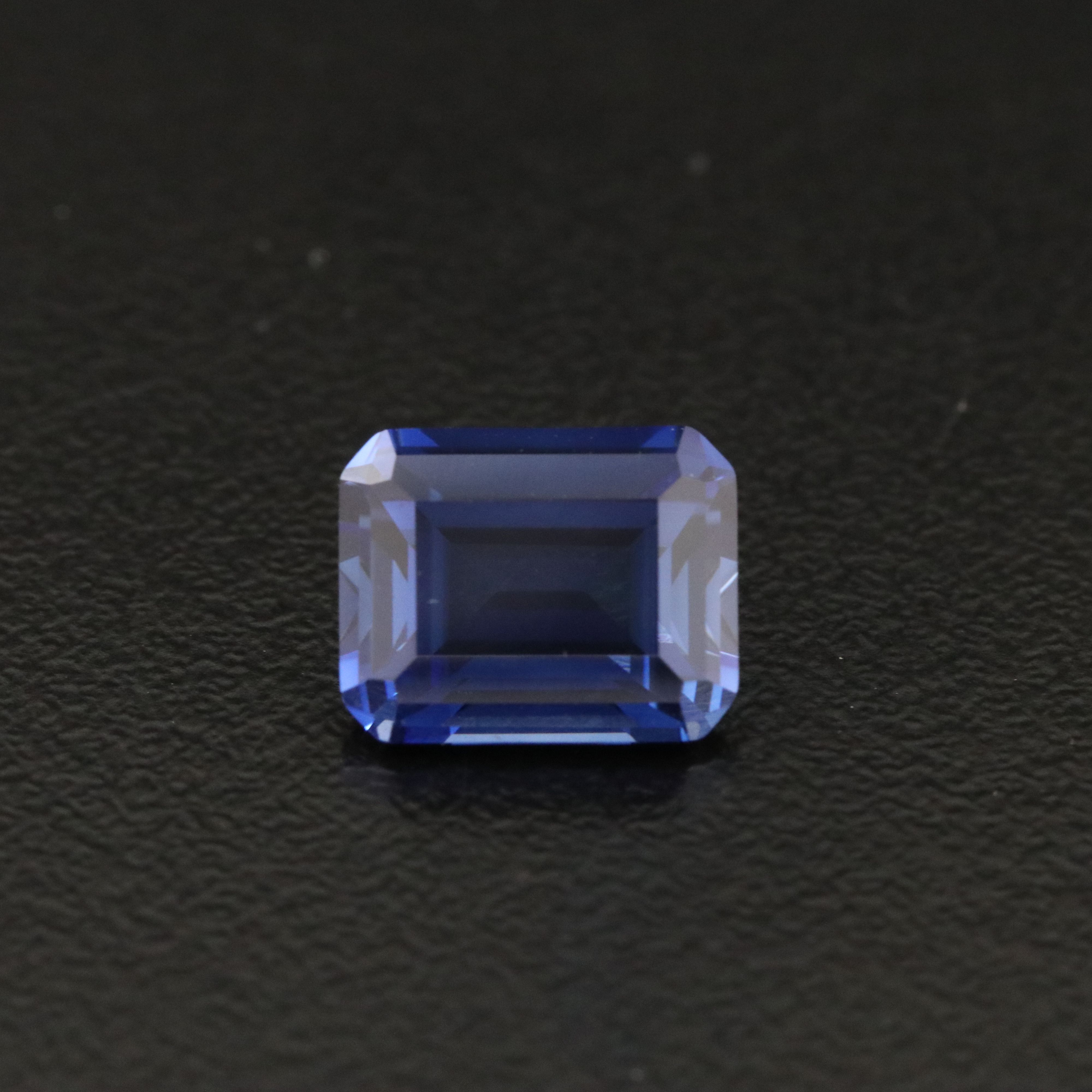 Loose 4.34 CT Lab Grown Sapphire