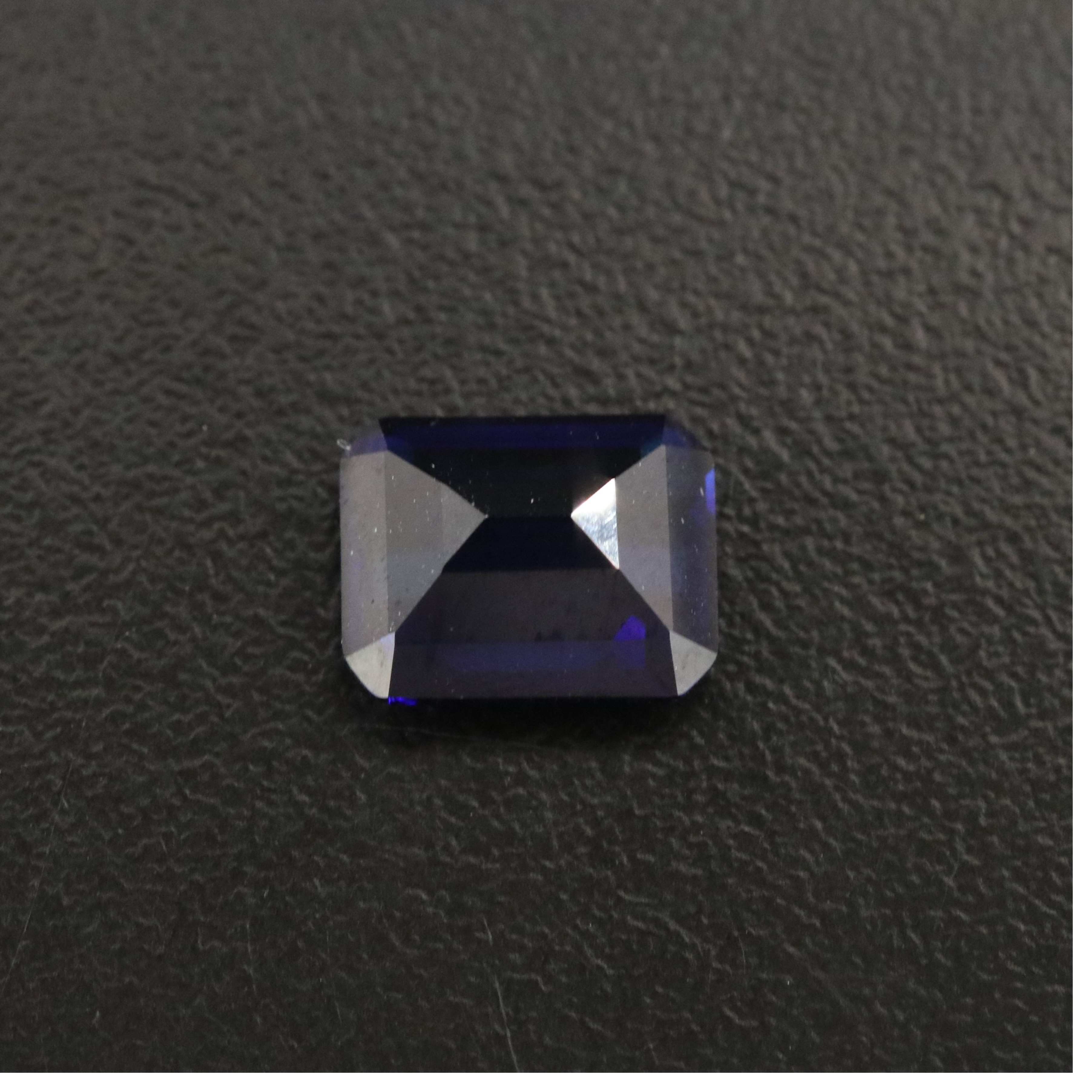 Loose 4.34 CT Lab Grown Sapphire