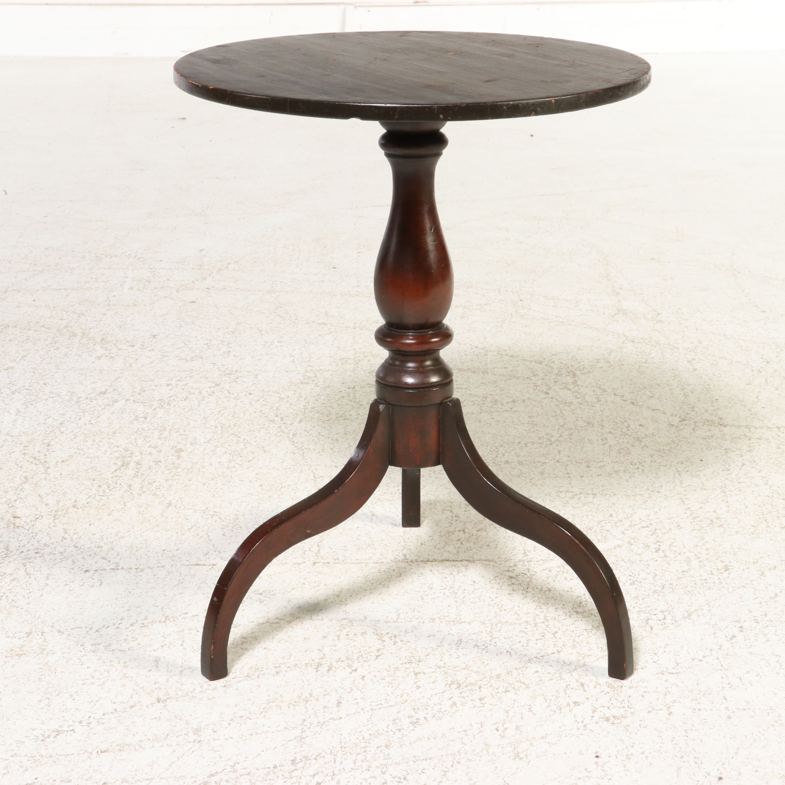 Sheraton Style Mahogany Tripod Candlestand, 19th Century