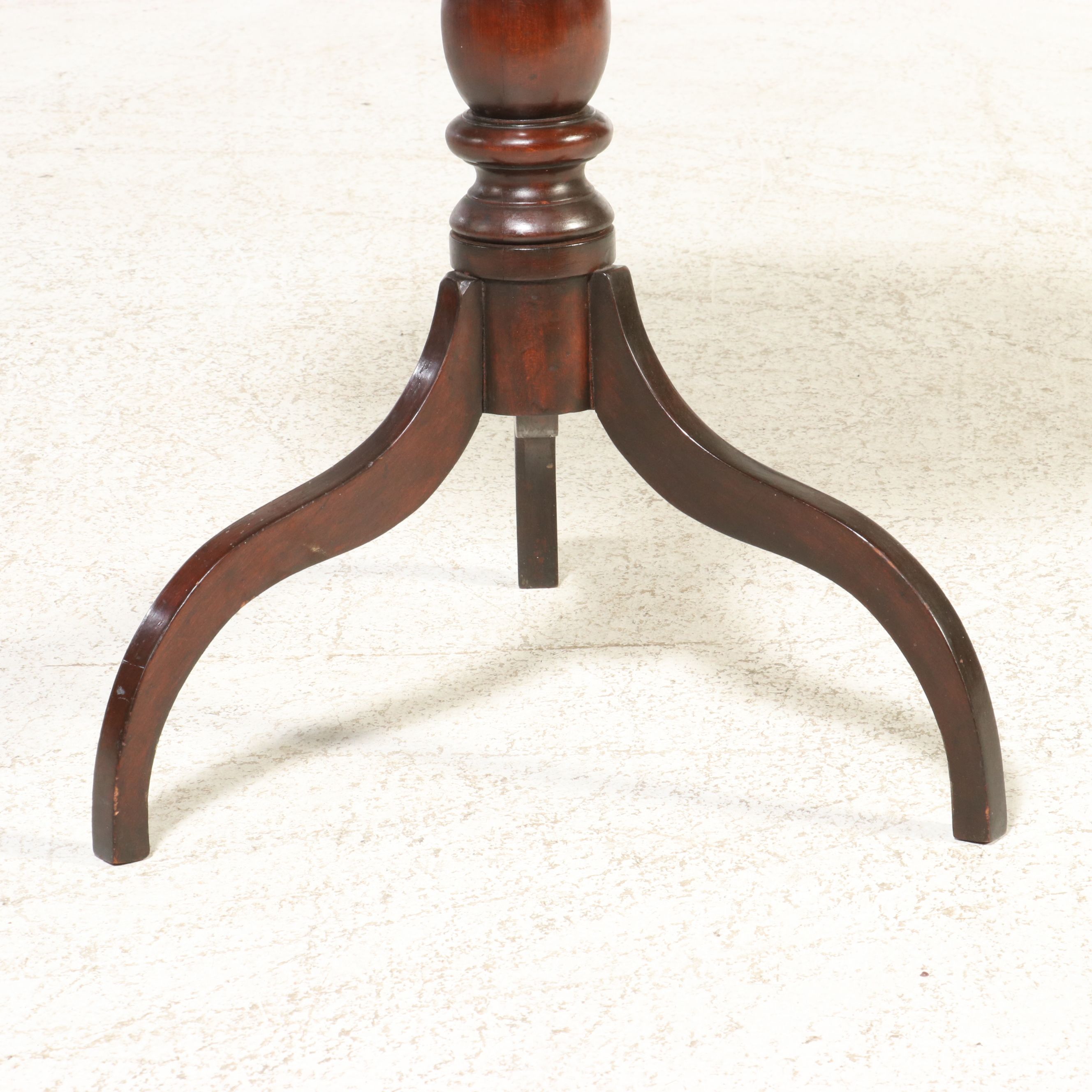 Sheraton Style Mahogany Tripod Candlestand, 19th Century