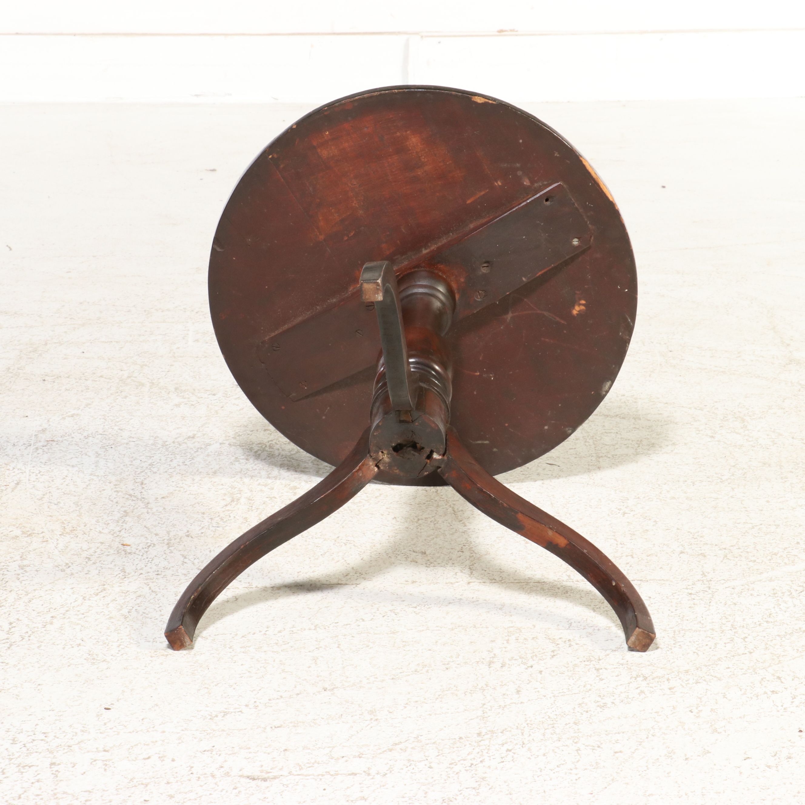 Sheraton Style Mahogany Tripod Candlestand, 19th Century
