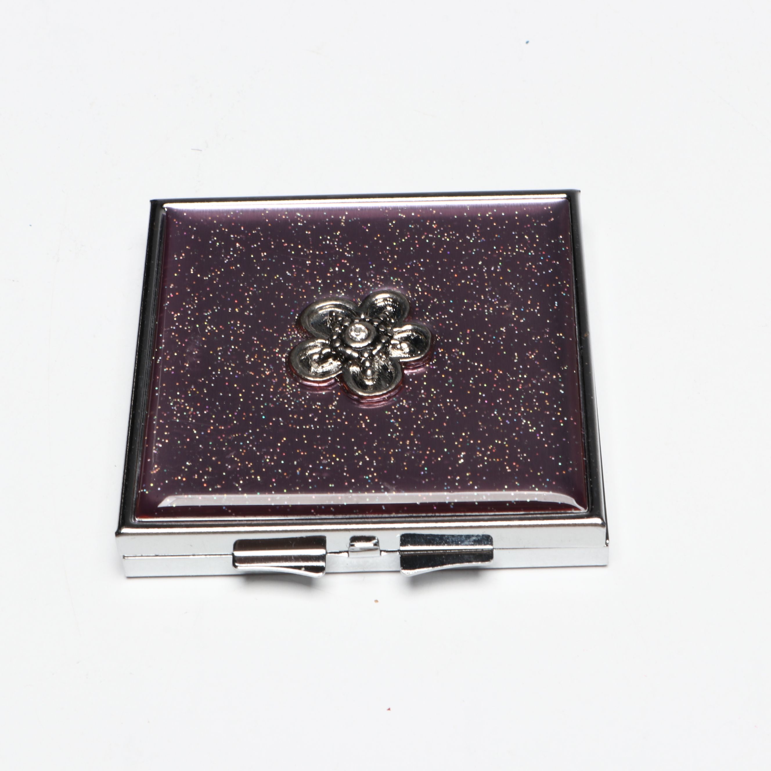 La Vie and Other Embellished and Decorative Mirror Compacts