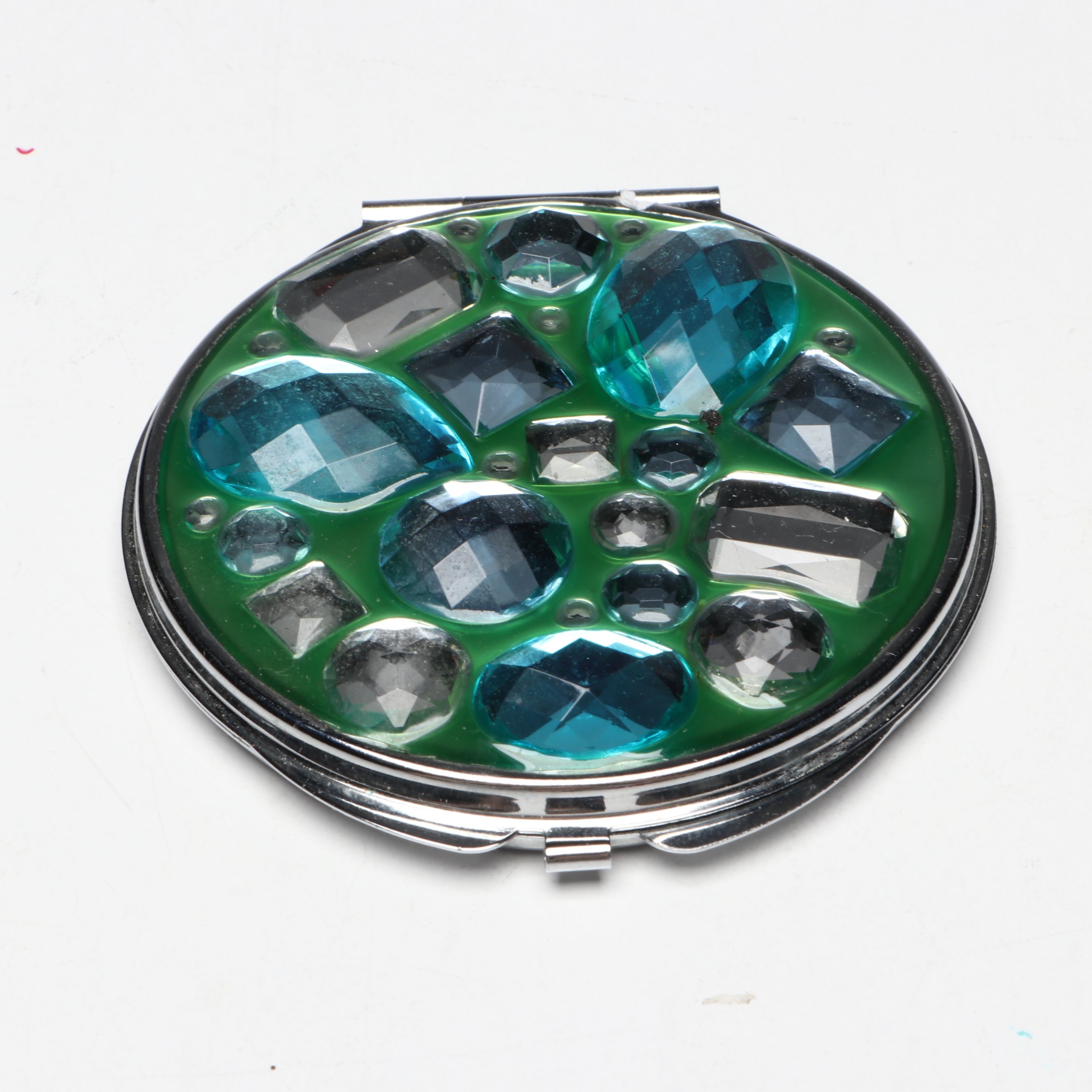 La Vie and Other Embellished and Decorative Mirror Compacts