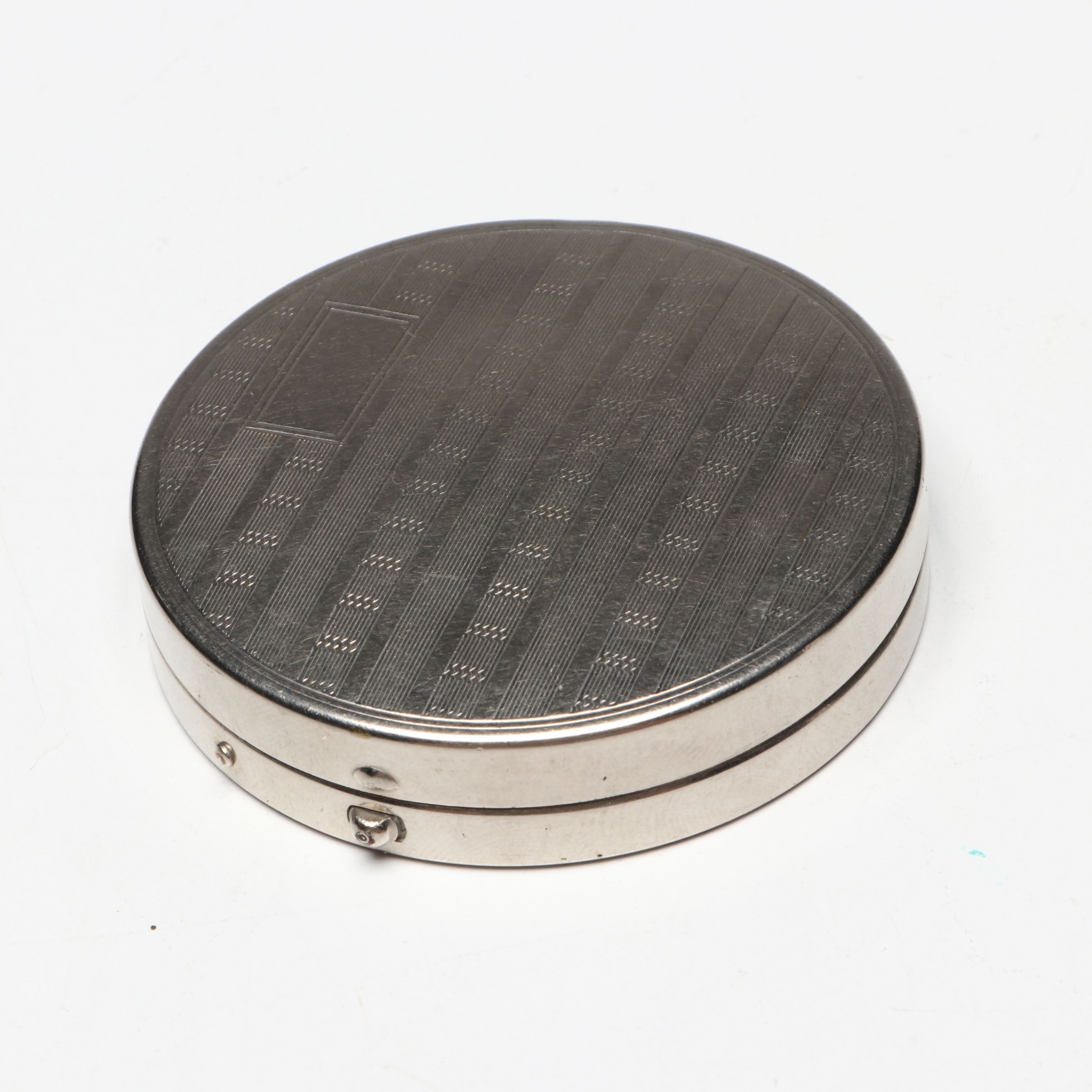 La Vie and Other Embellished and Decorative Mirror Compacts