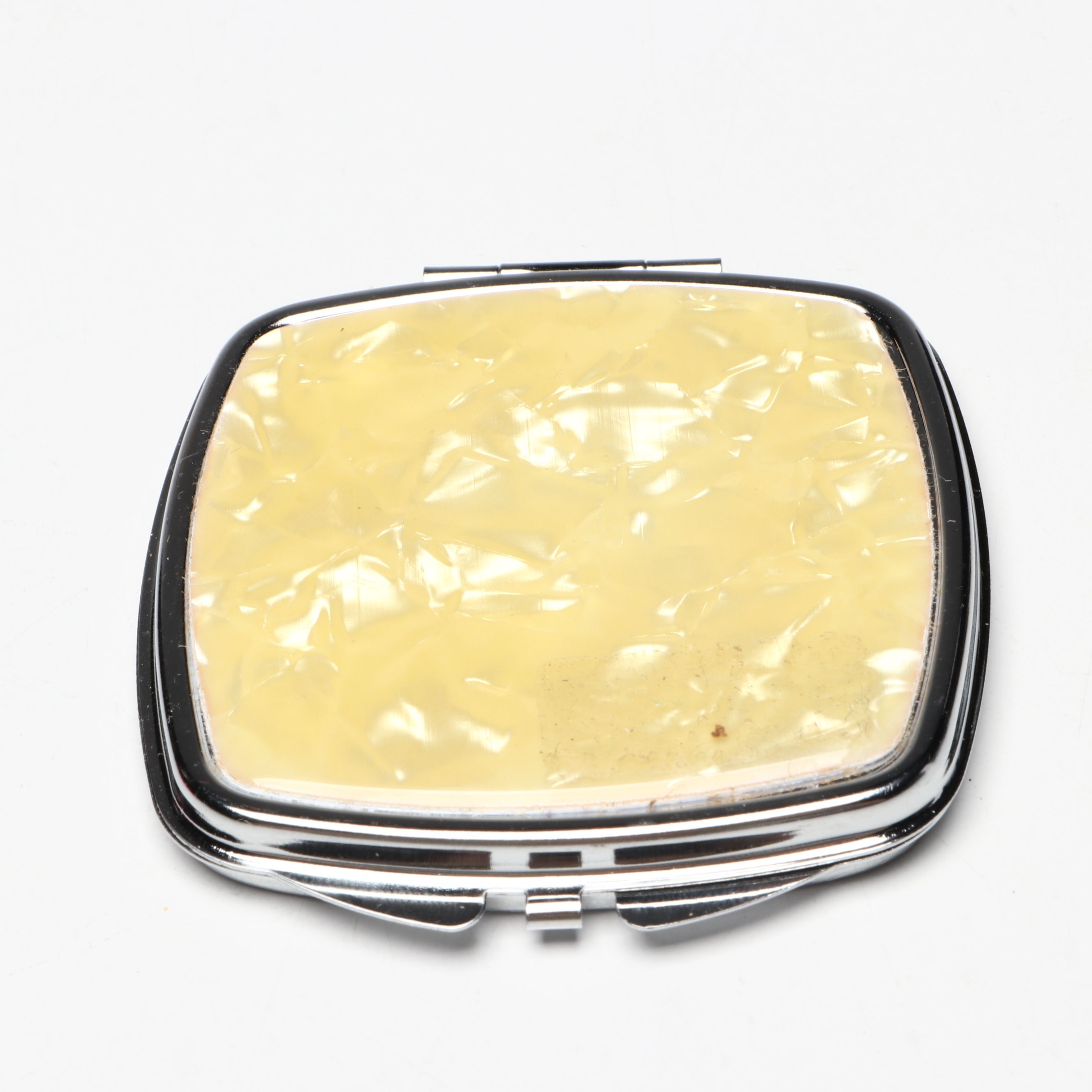 La Vie and Other Embellished and Decorative Mirror Compacts