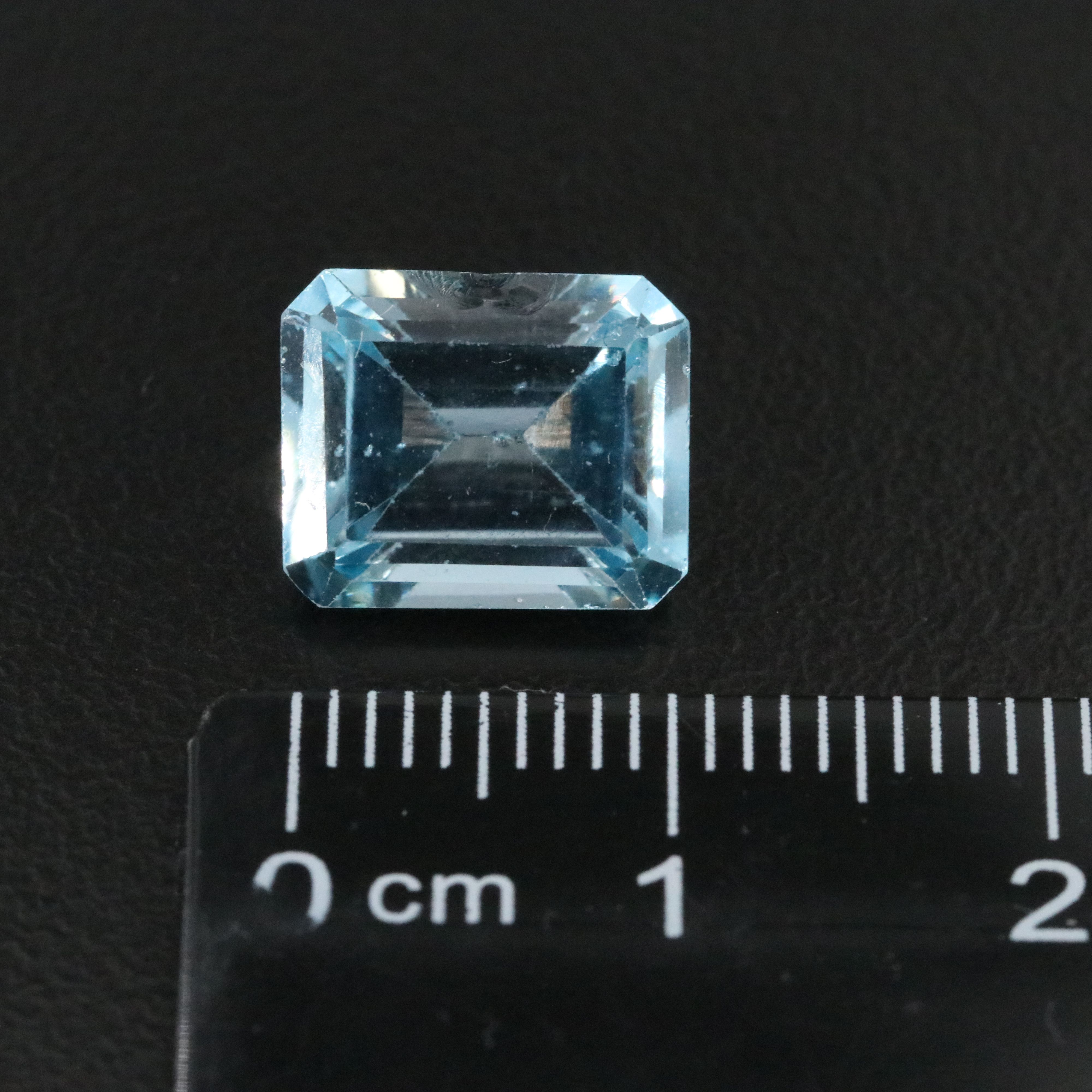 Loose 120.86 CTW Gemstones Featuring Emeralds, Aquamarines and Amethysts.