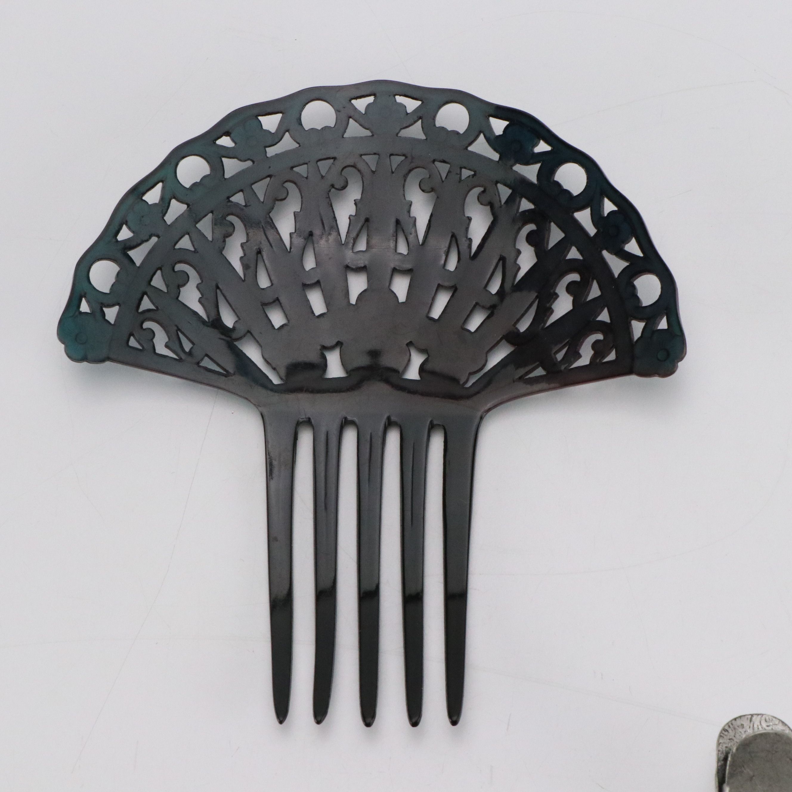 Brass Tone Metal Small Heart Chain Belt with Hair Accessories