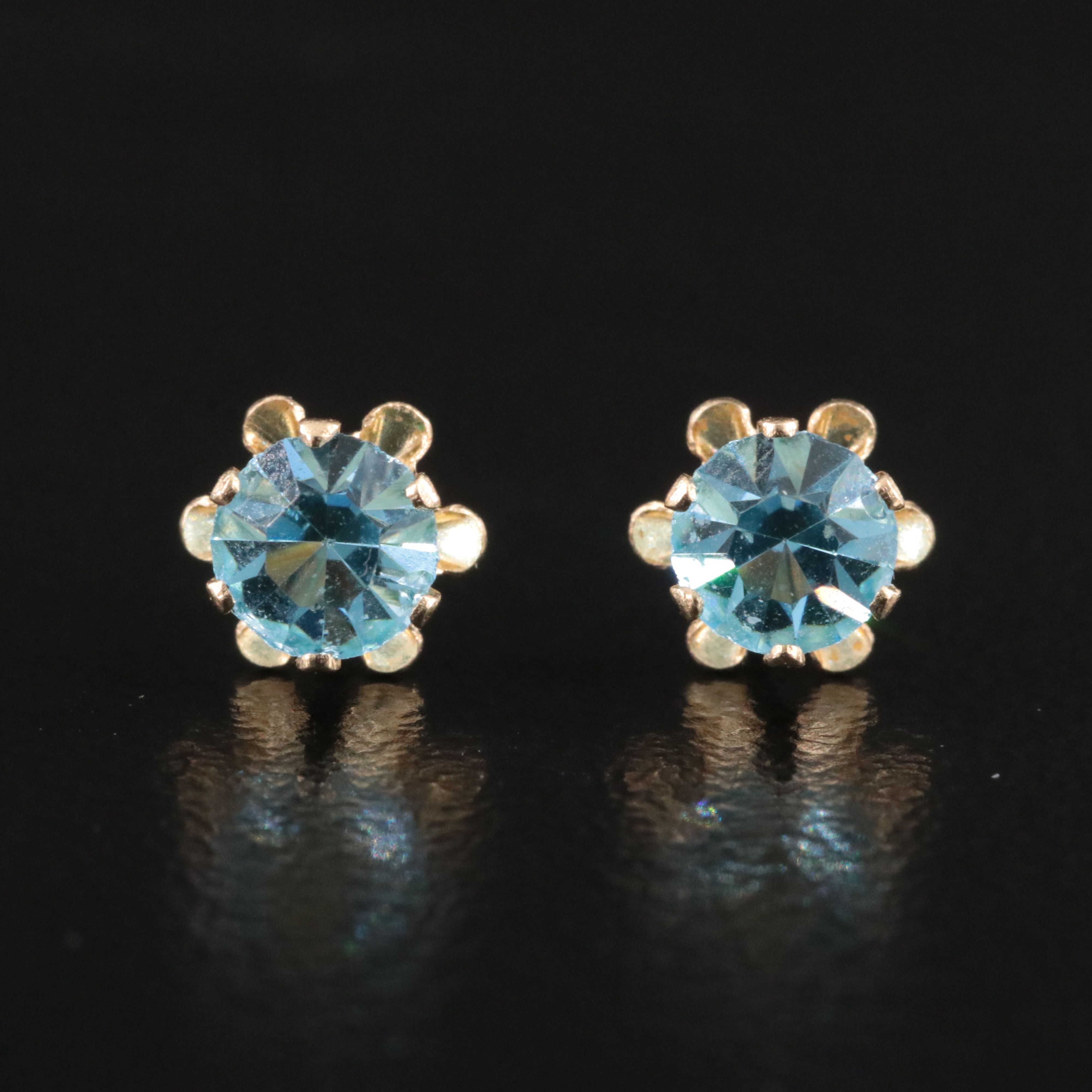 14K Buttercup Stud Earrings