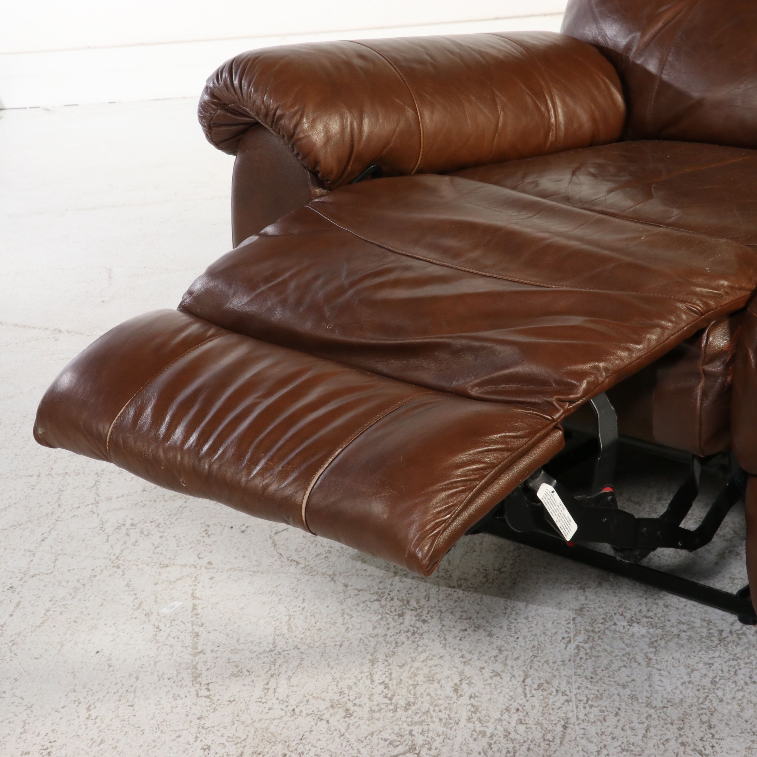 Contemporary Dual-Reclining Leather Sofa, 21st Century
