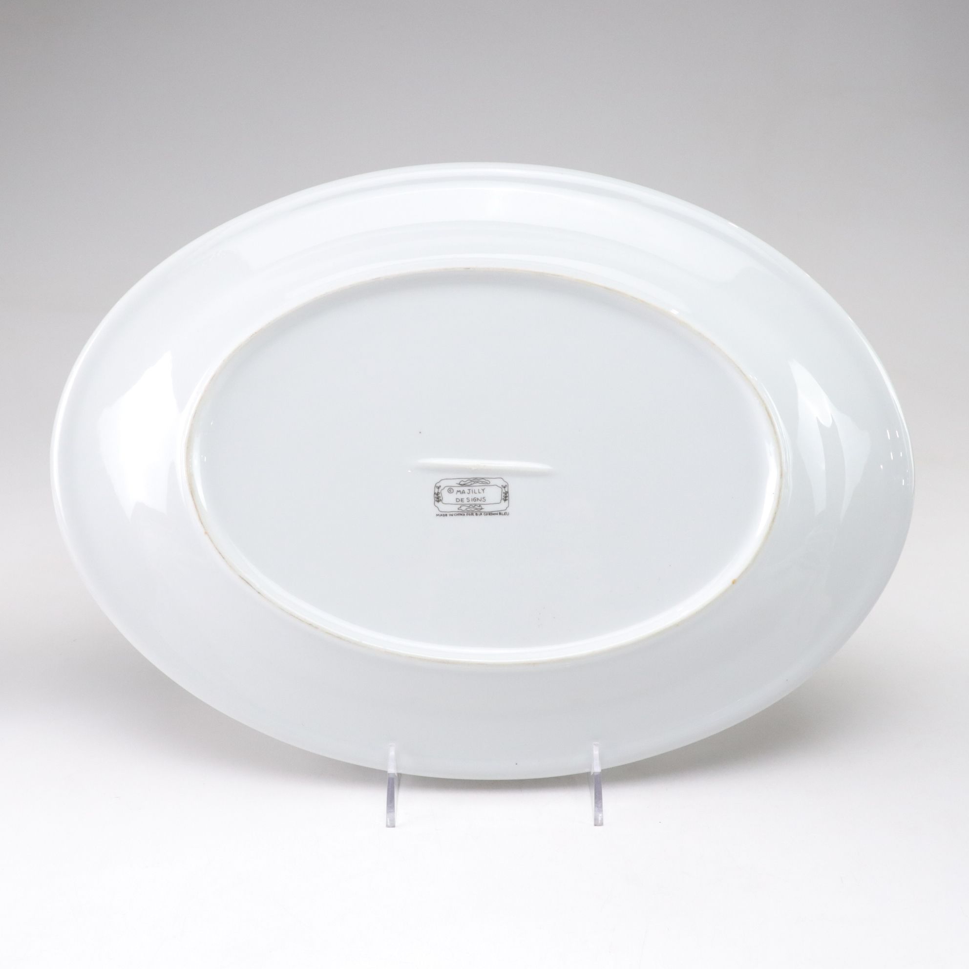 Majilly Designs "El Mar" with Yonemoto Shrimp & Prawn Dinnerware