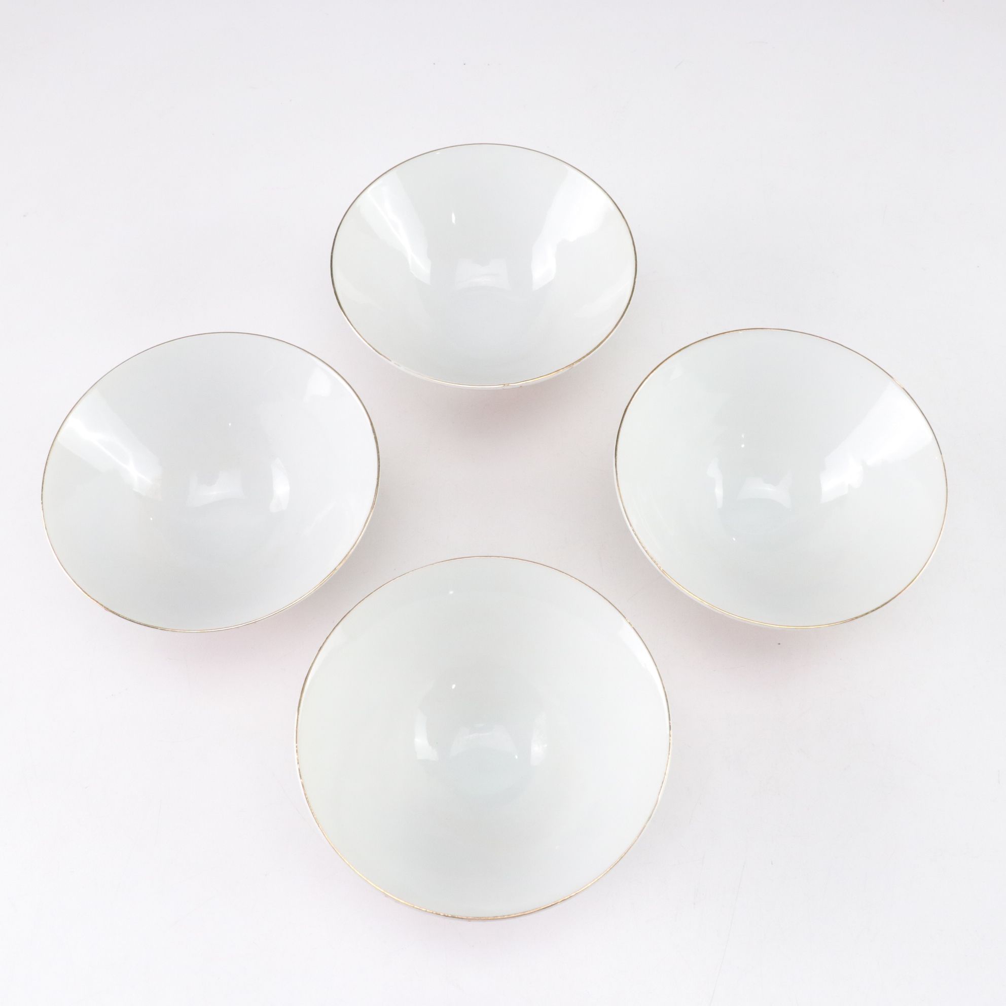 Majilly Designs "El Mar" with Yonemoto Shrimp & Prawn Dinnerware