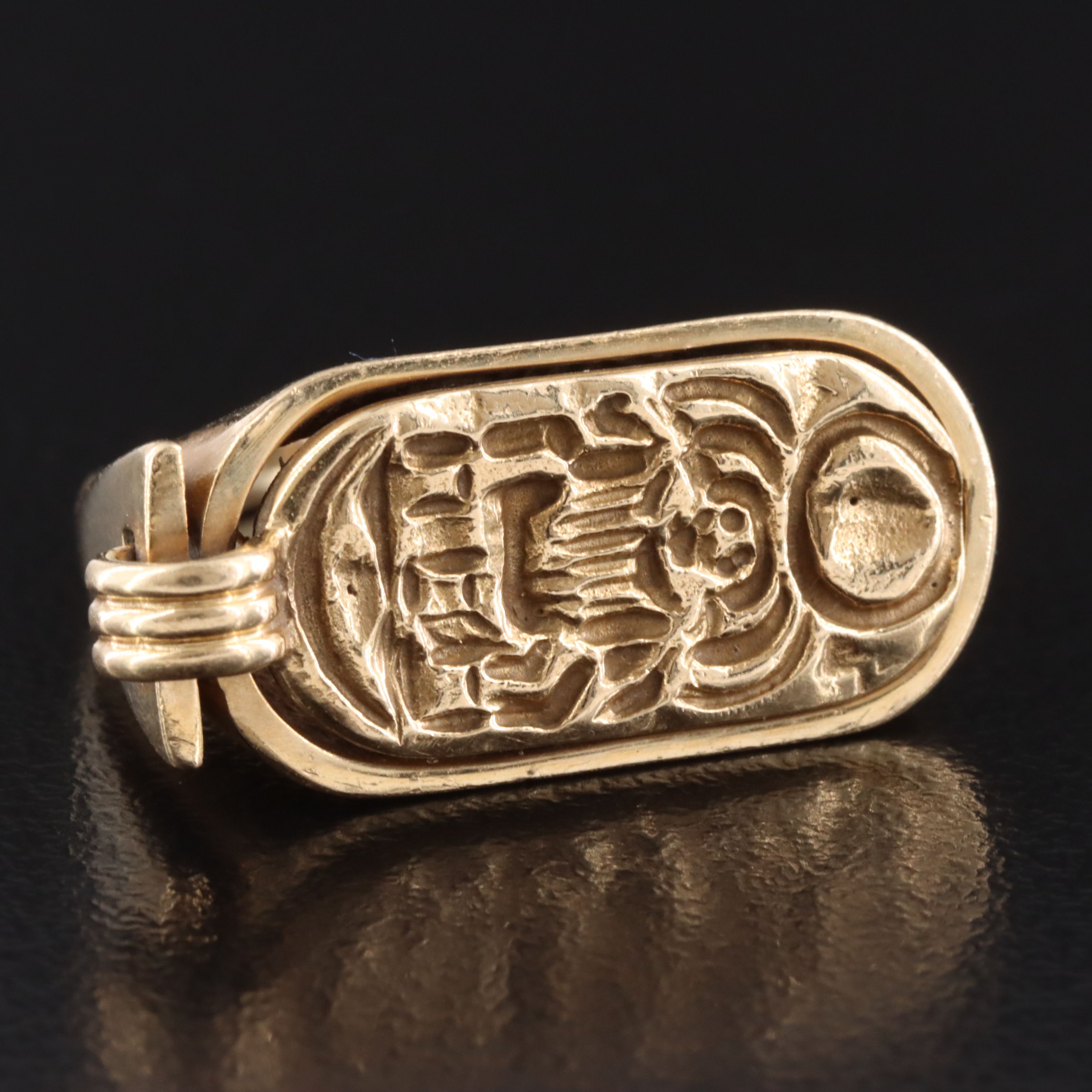 Metropolitan Museum of Art 14K Egyptian Revival Scarab Ring, 1978