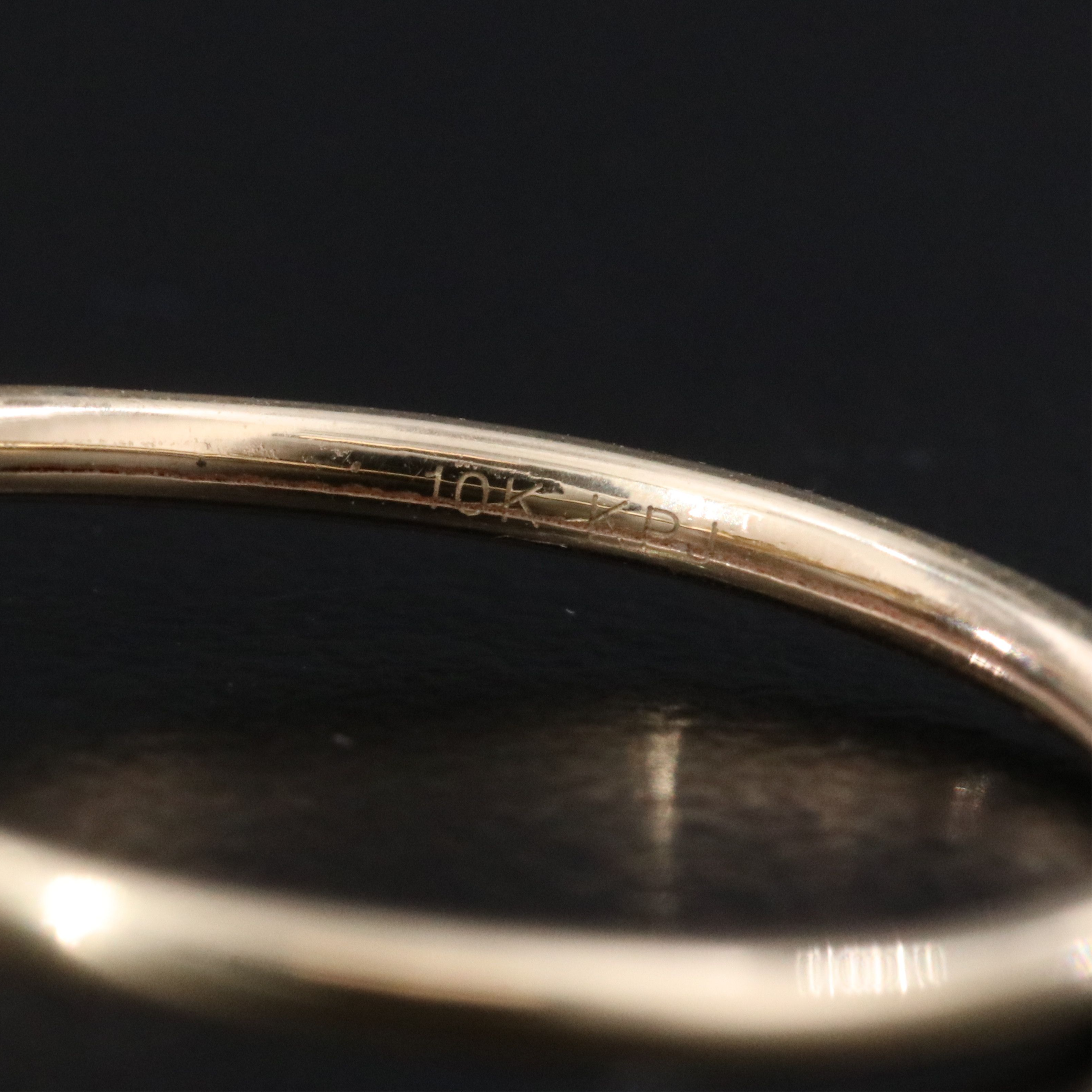 10K Diamond Bow Ring