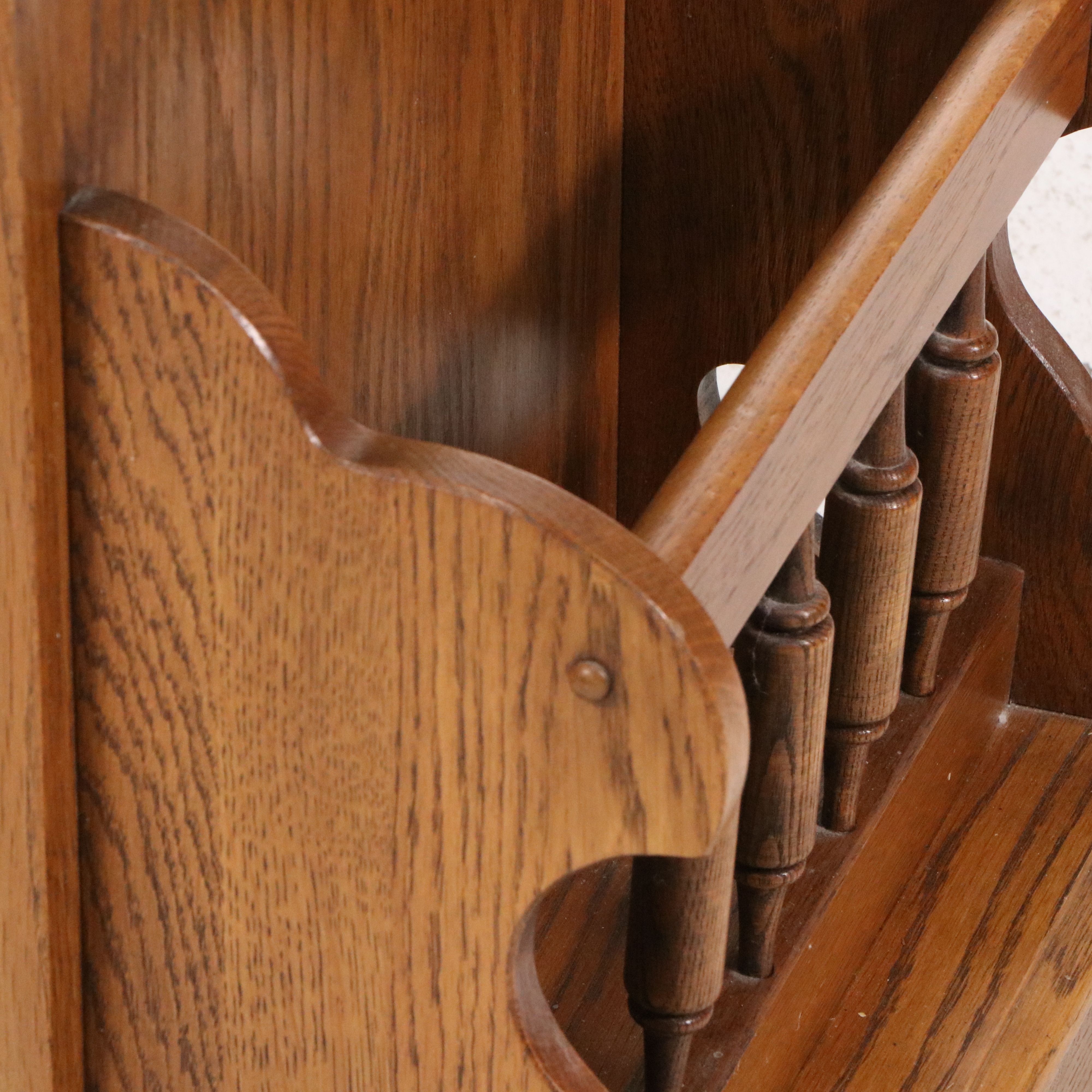 Pair of Country Colonial Style Oak Magazine End Tables, Late 20th Century