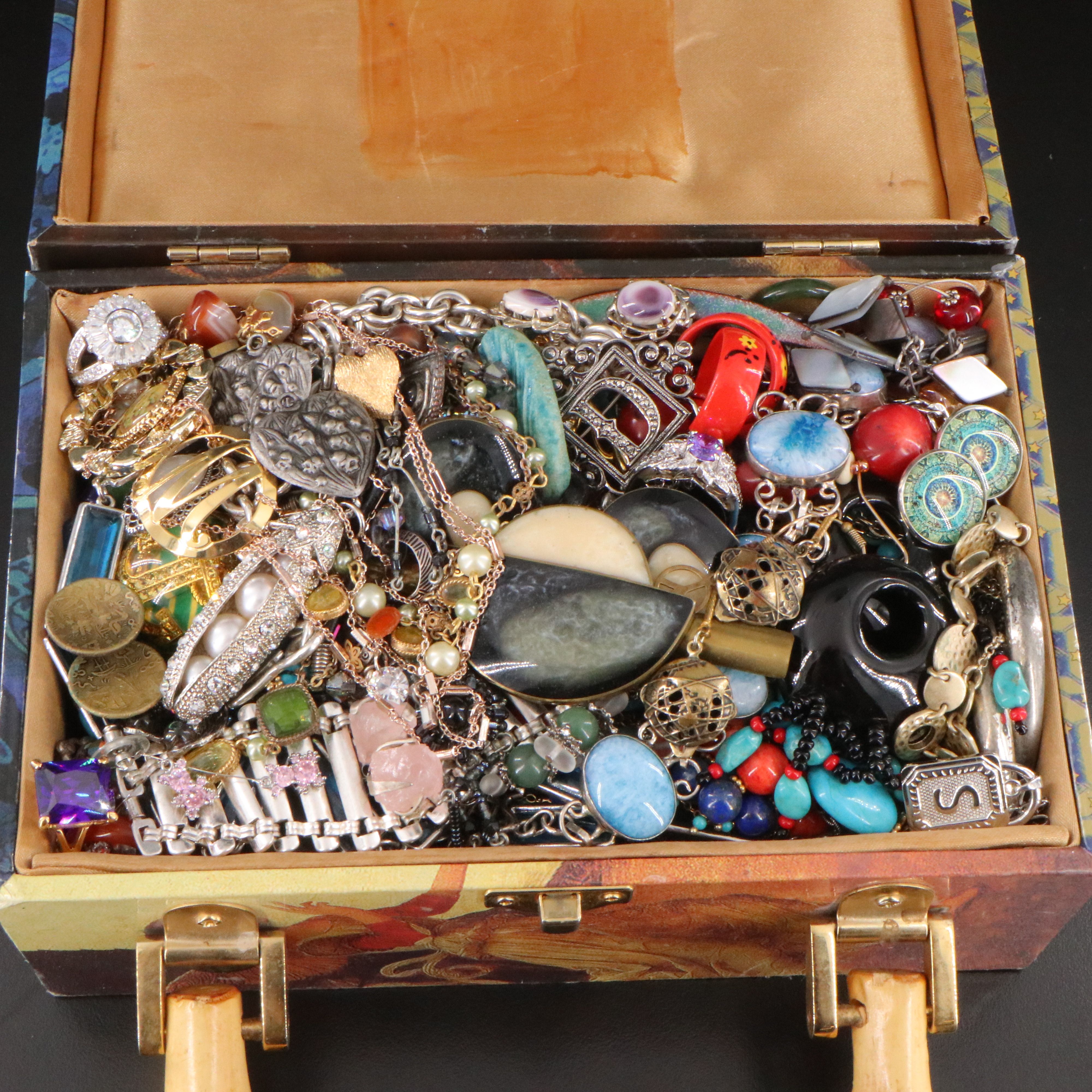 Uncommon Discoveries: Jewelry Collection