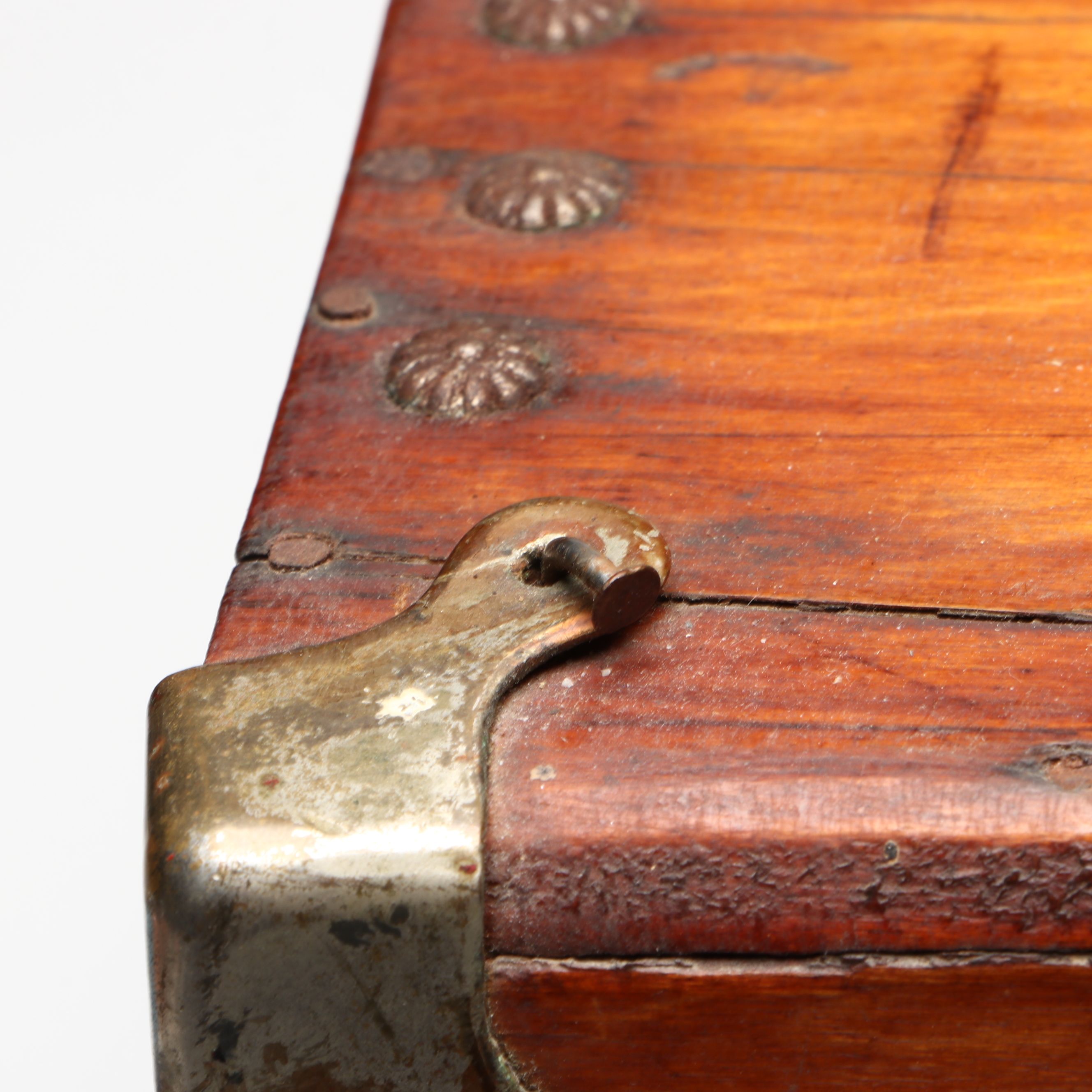 The Pettibone Mfg. Co. Wooden Box, Late 19th/Early 20th Century