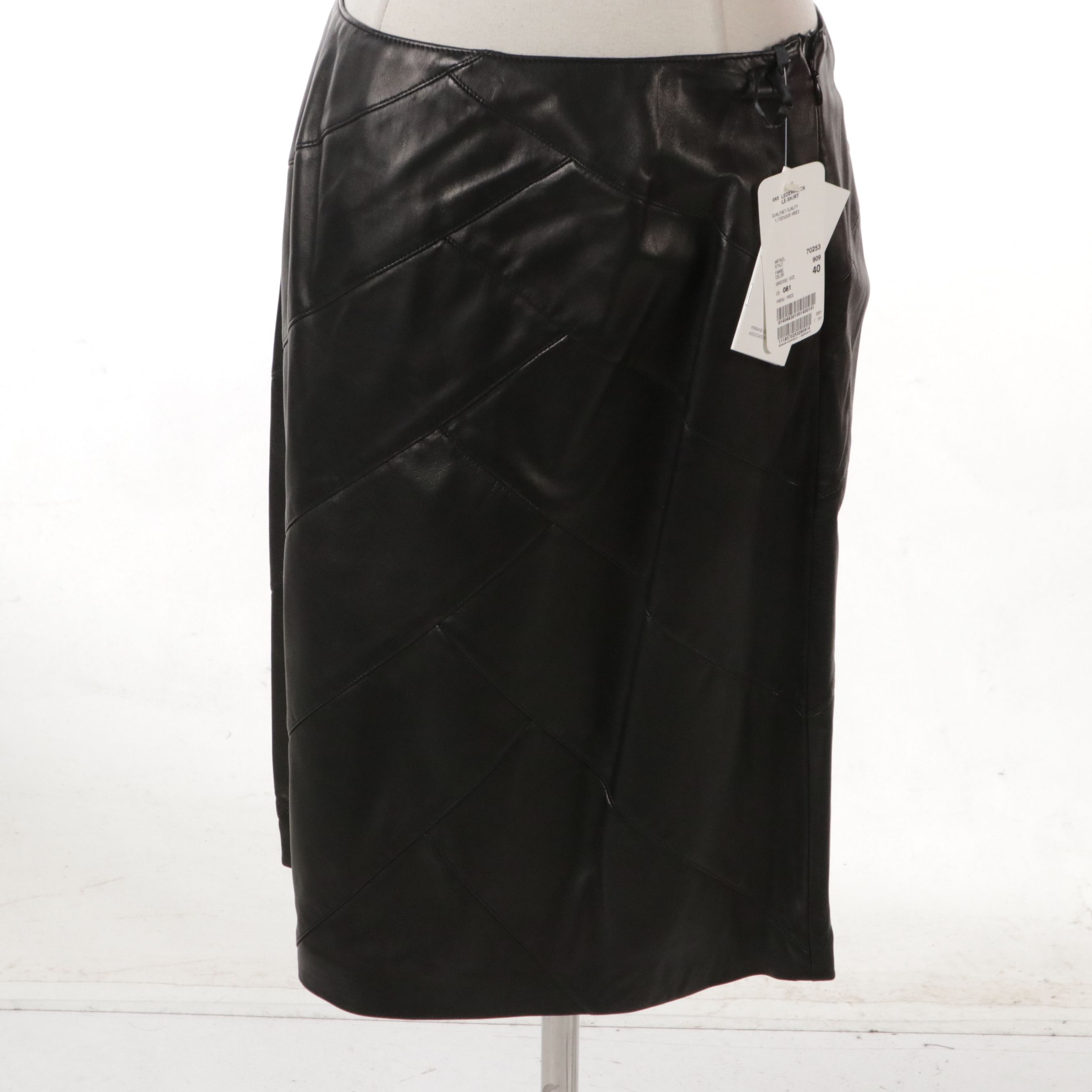 Escada Double-Breasted Blazer in Piacenza Cashgorissimo, Leather Skirt, Knit Top