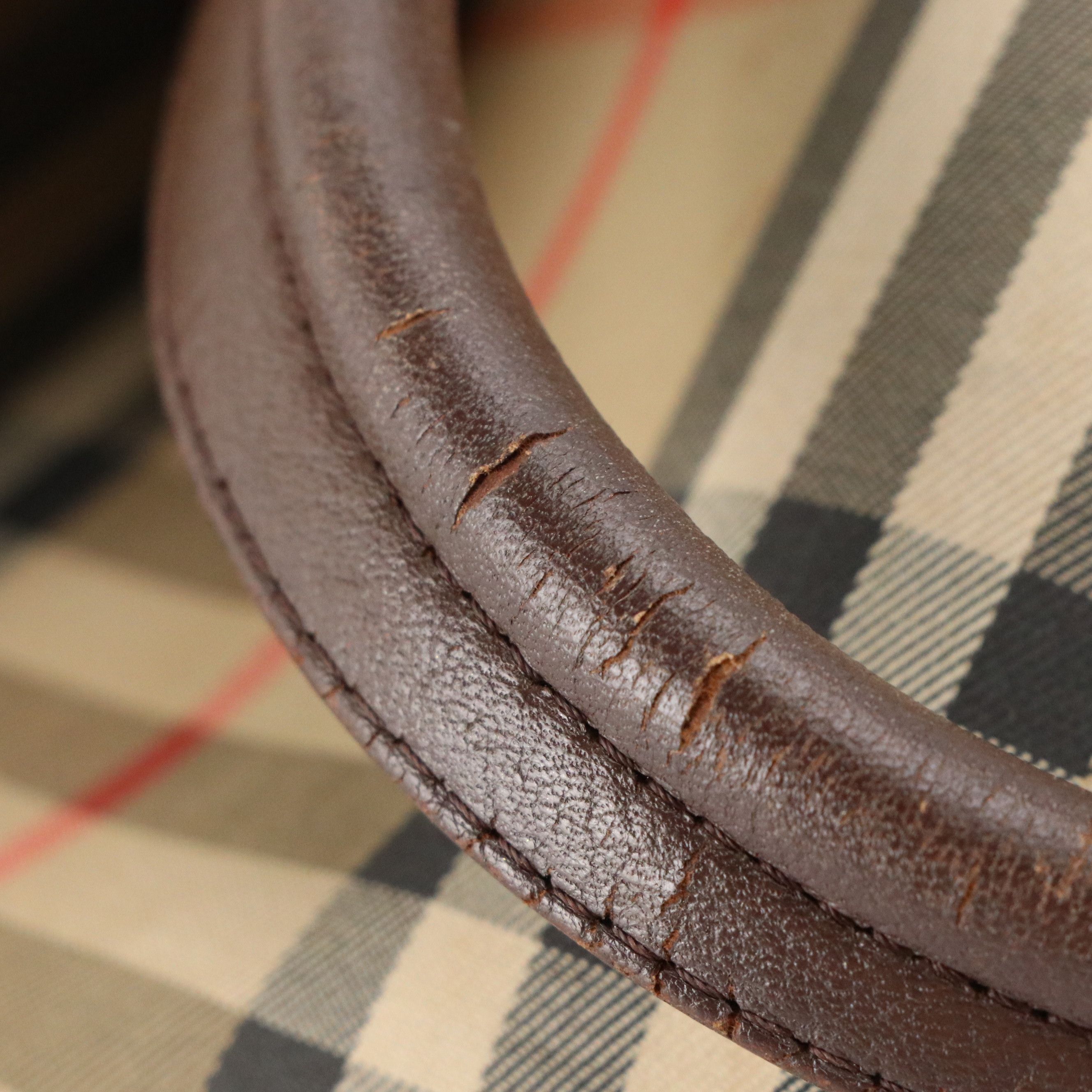 Burberrys Locking Duffle Bag in Haymarket Check Canvas and Brown Leather