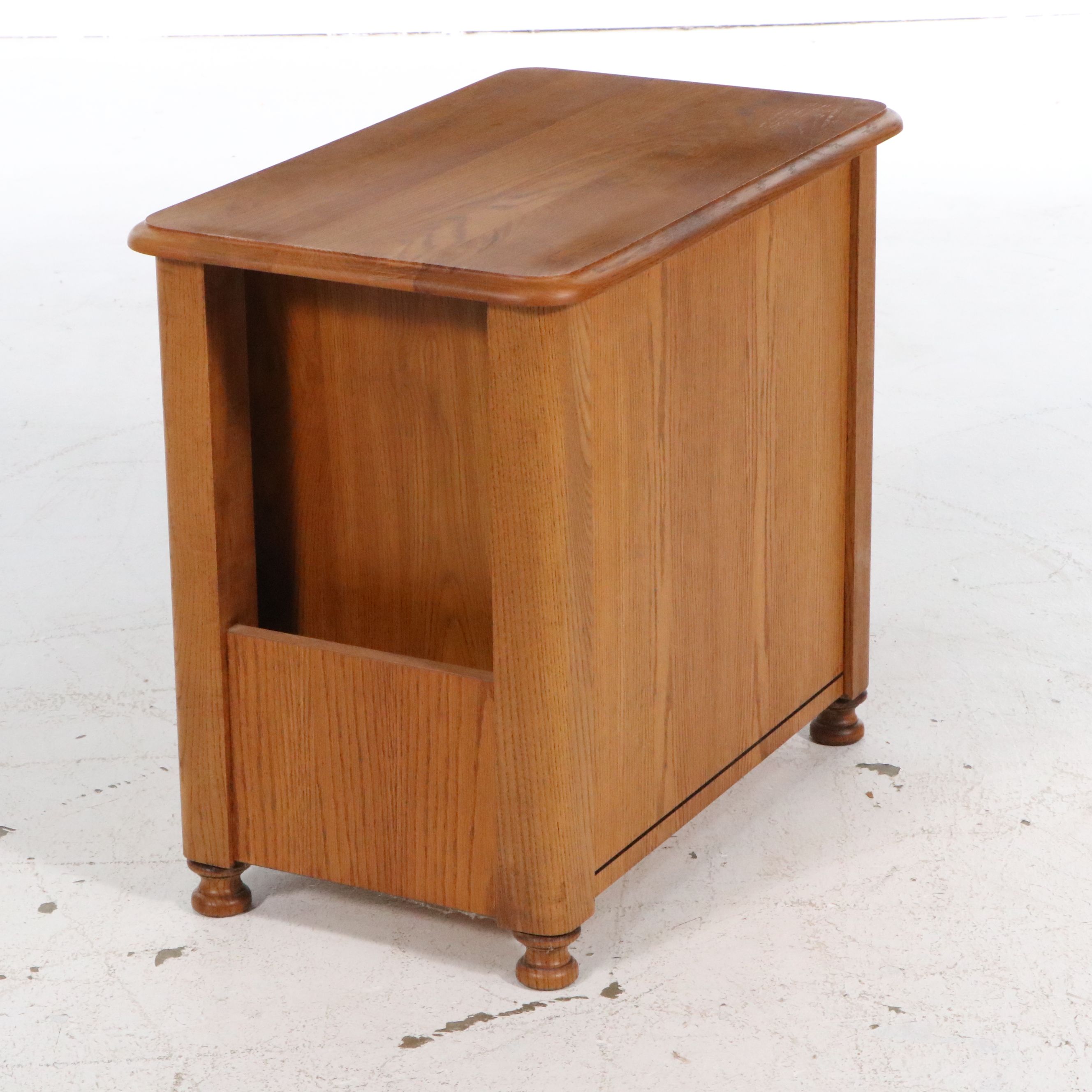 Three-Piece Oak End Table Set with Queen Anne Style Drop-Leaf Coffee Table