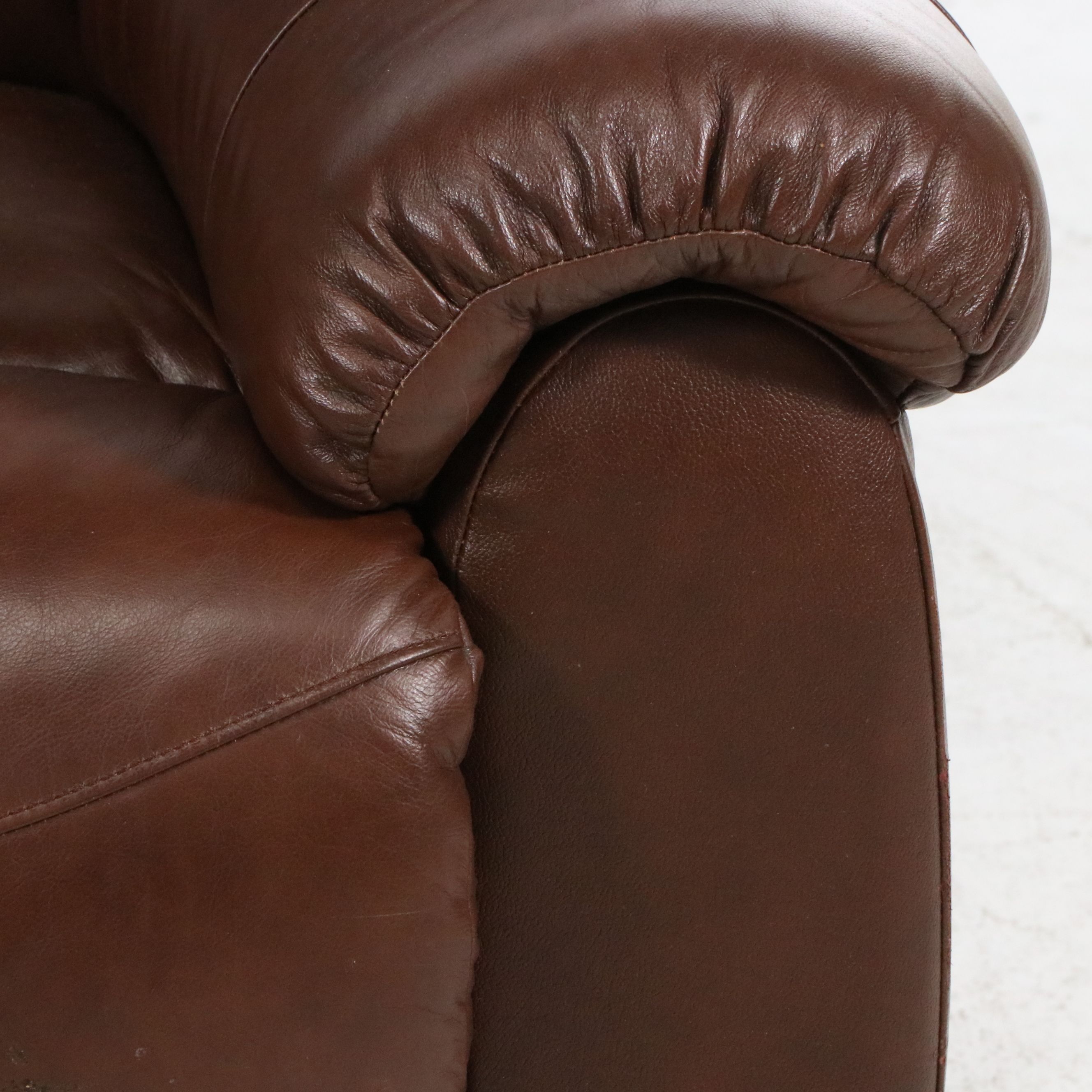 Contemporary Dual-Reclining Leather Loveseat, 21st Century