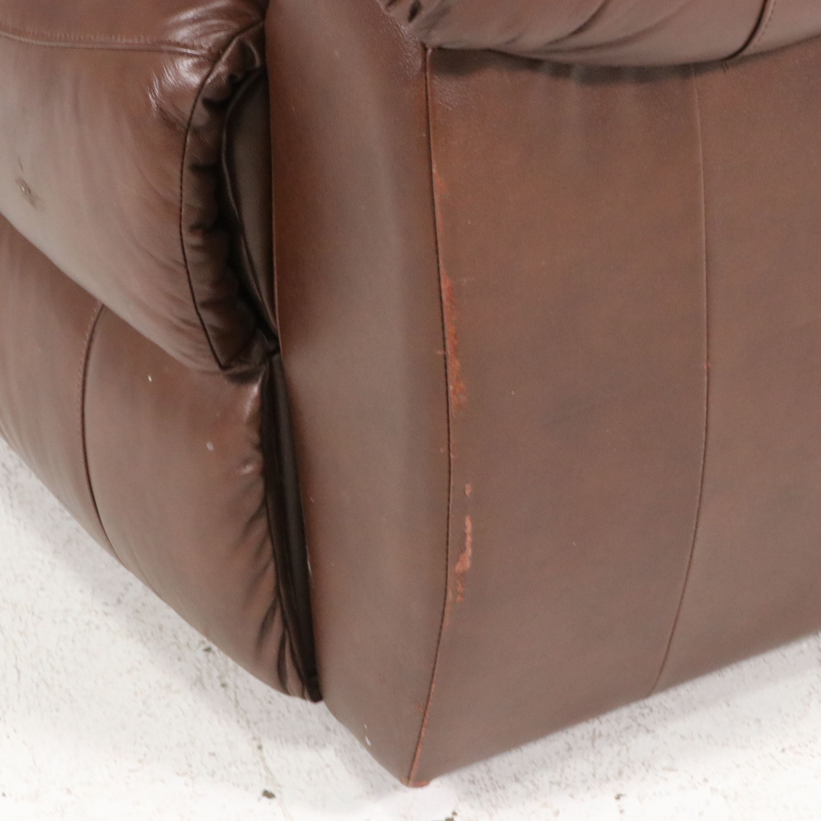 Contemporary Dual-Reclining Leather Loveseat, 21st Century