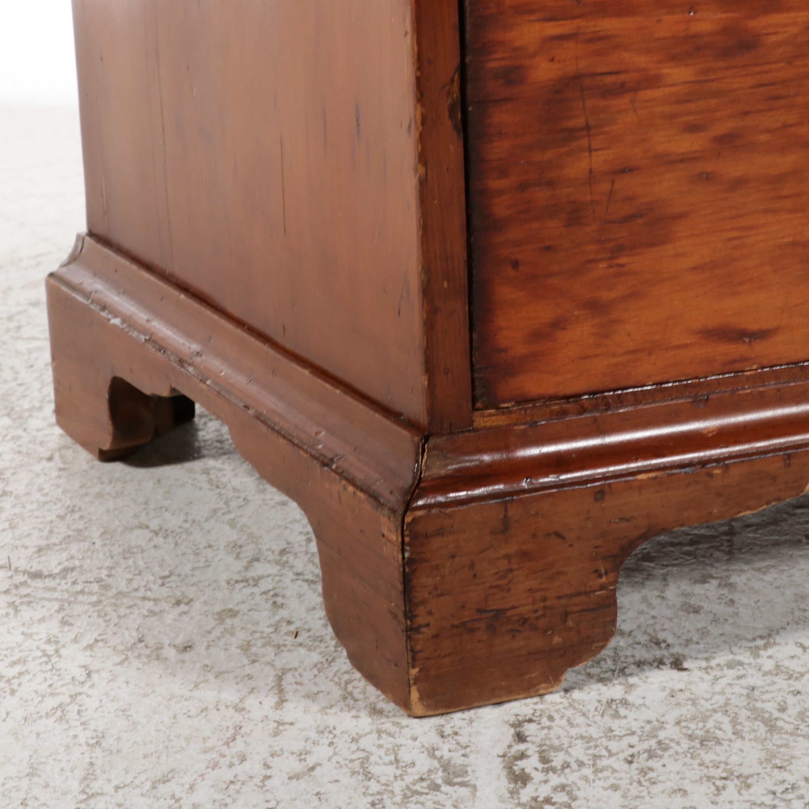 American Chippendale Graduated Four-Drawer Chest, Late 18th/ Early 19th Century