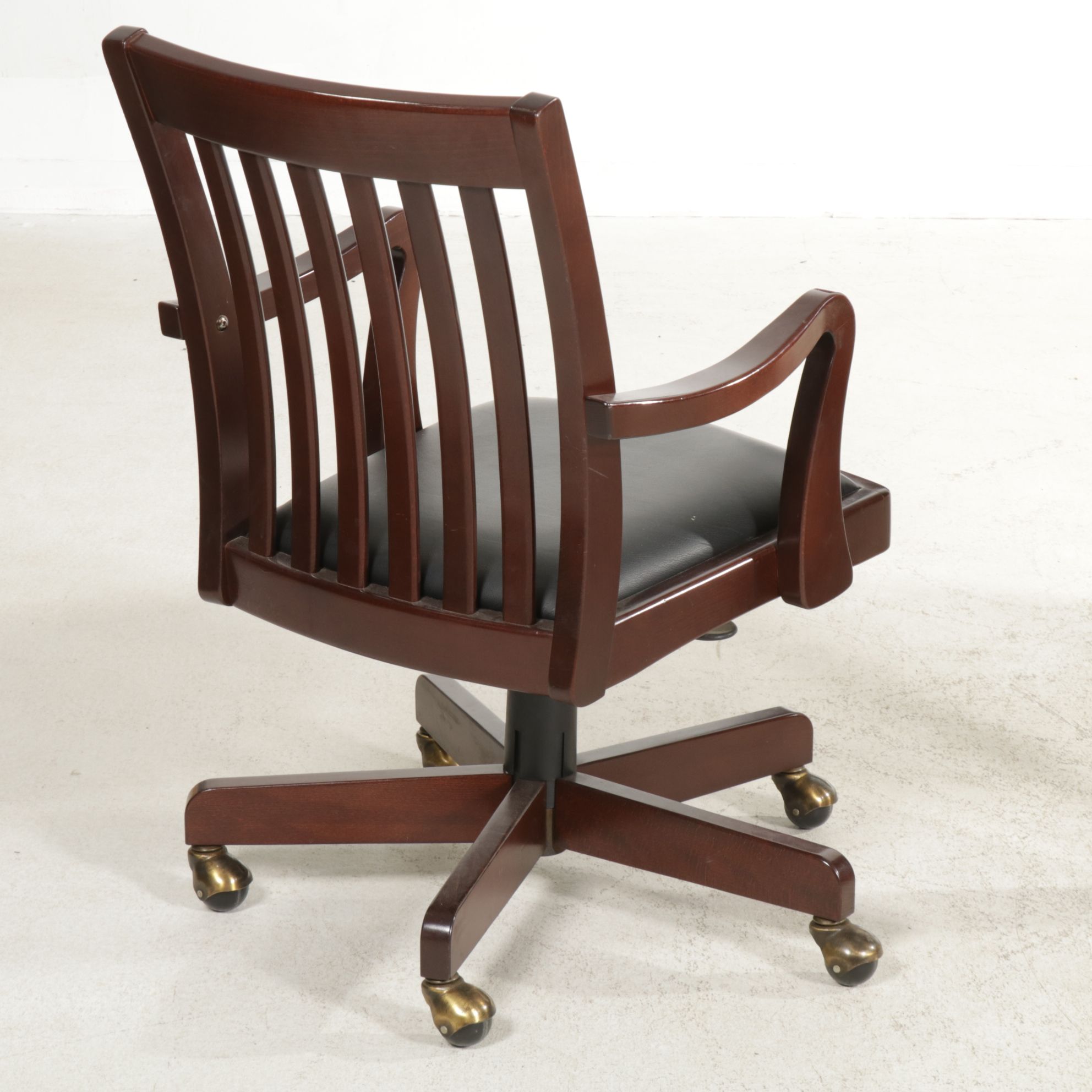 Sheraton Style Mahogany Curved Desk with Leather Inserts and Twist Legs